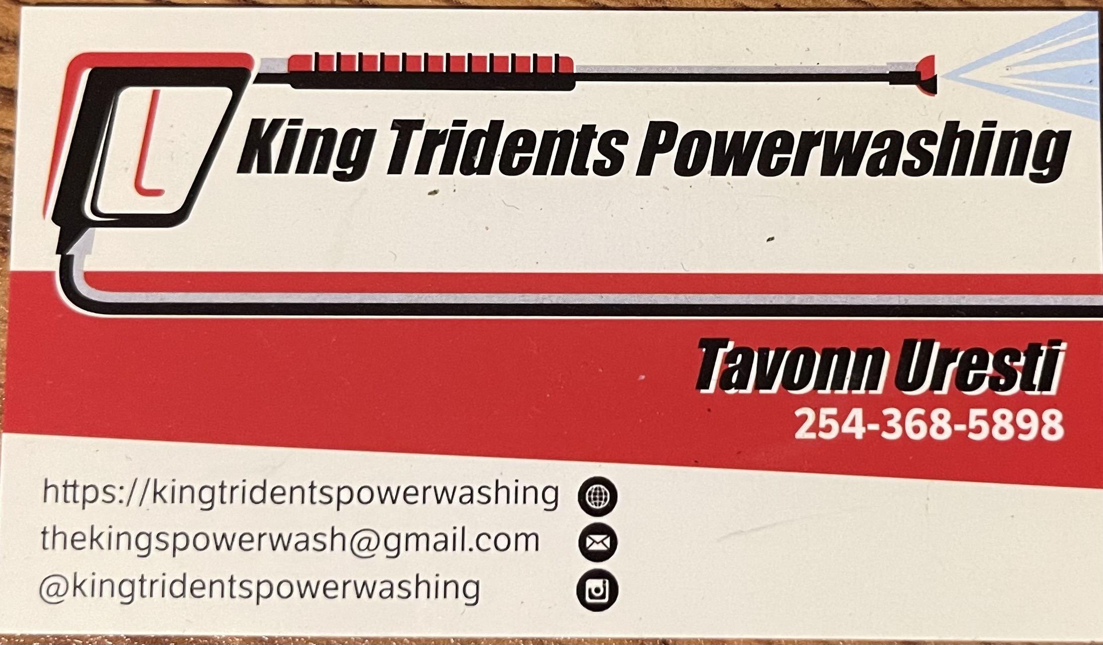 King Trident's Power Washing Logo
