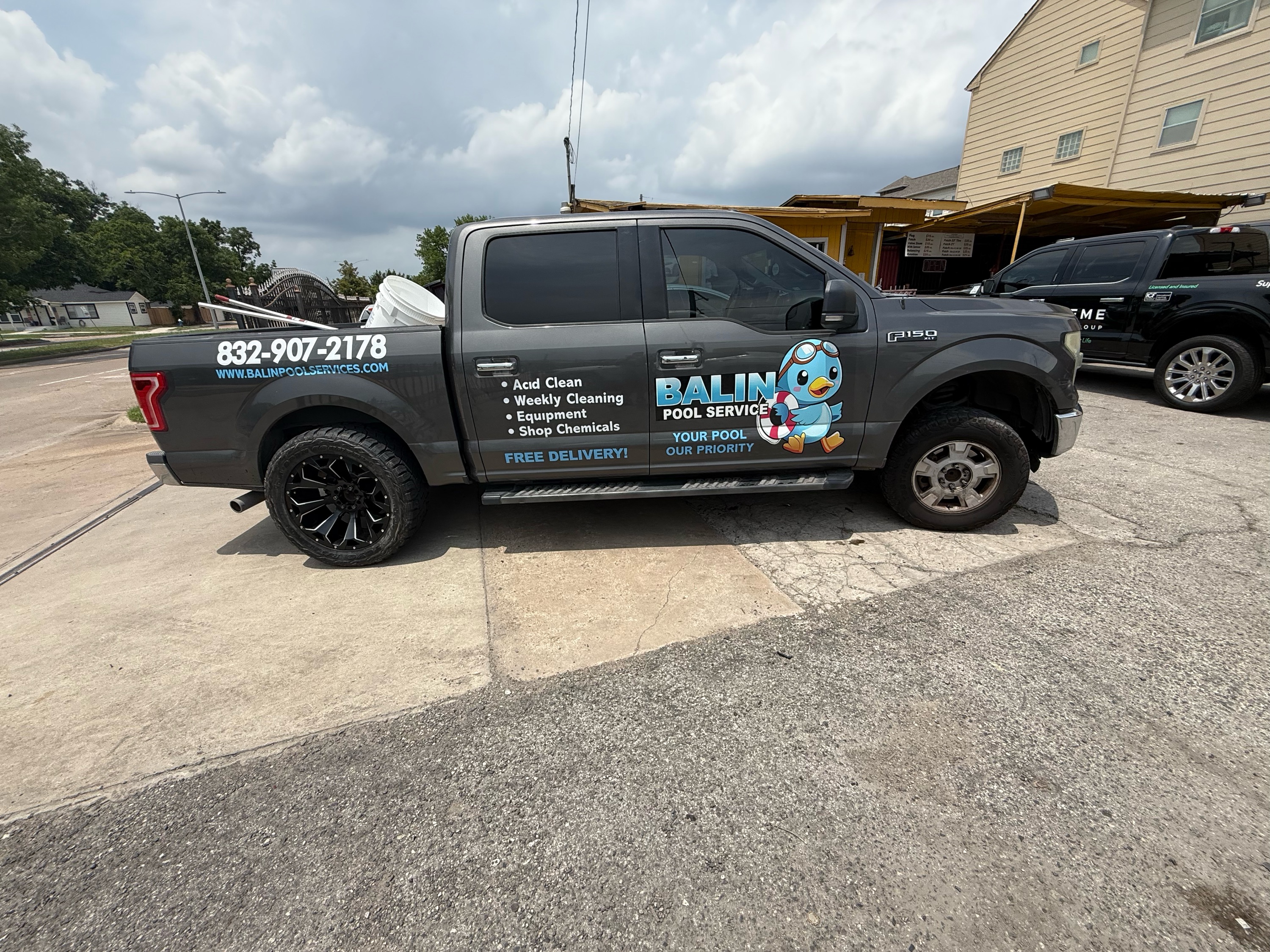BALIN POOL SERVICES Logo