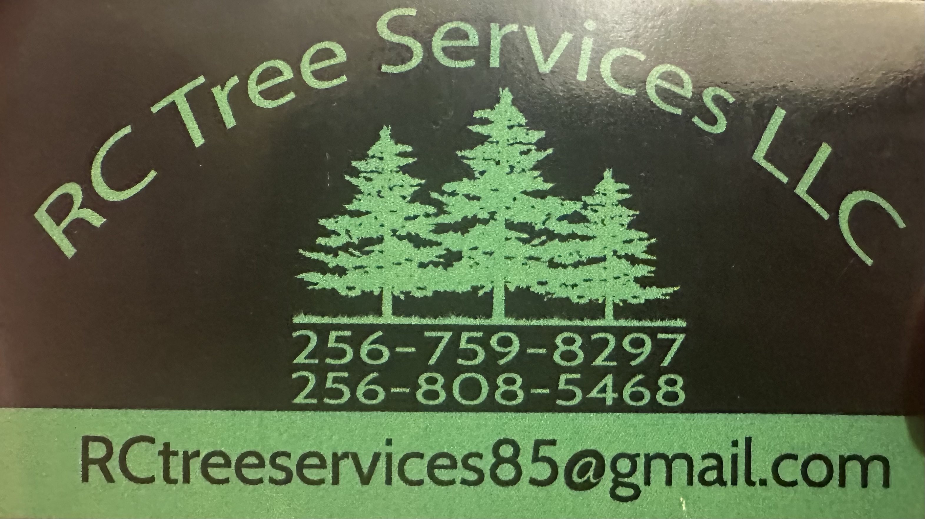 RC Tree Services LLC. Logo