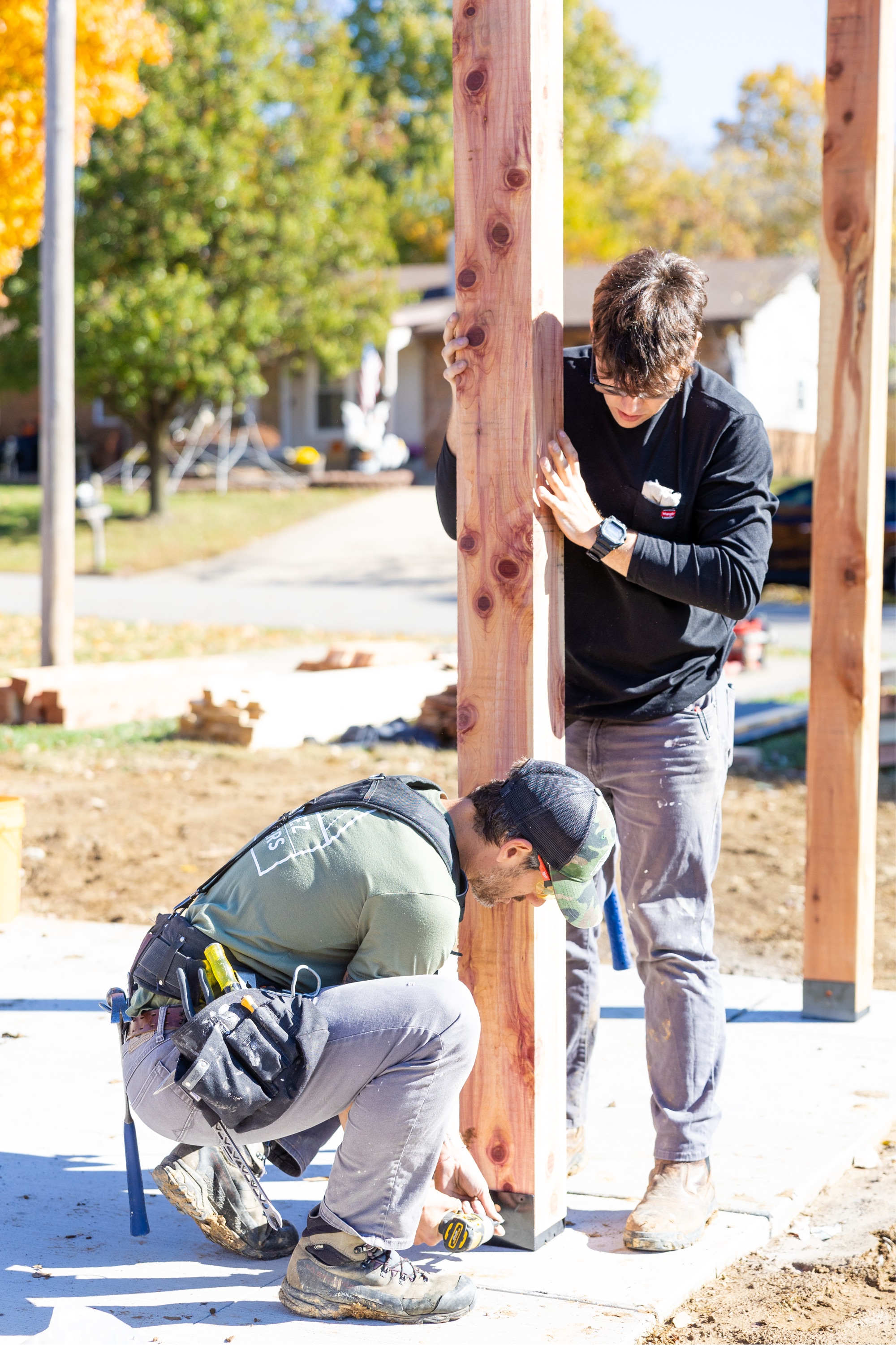 RAMIREZ BUILDERS LLC Logo