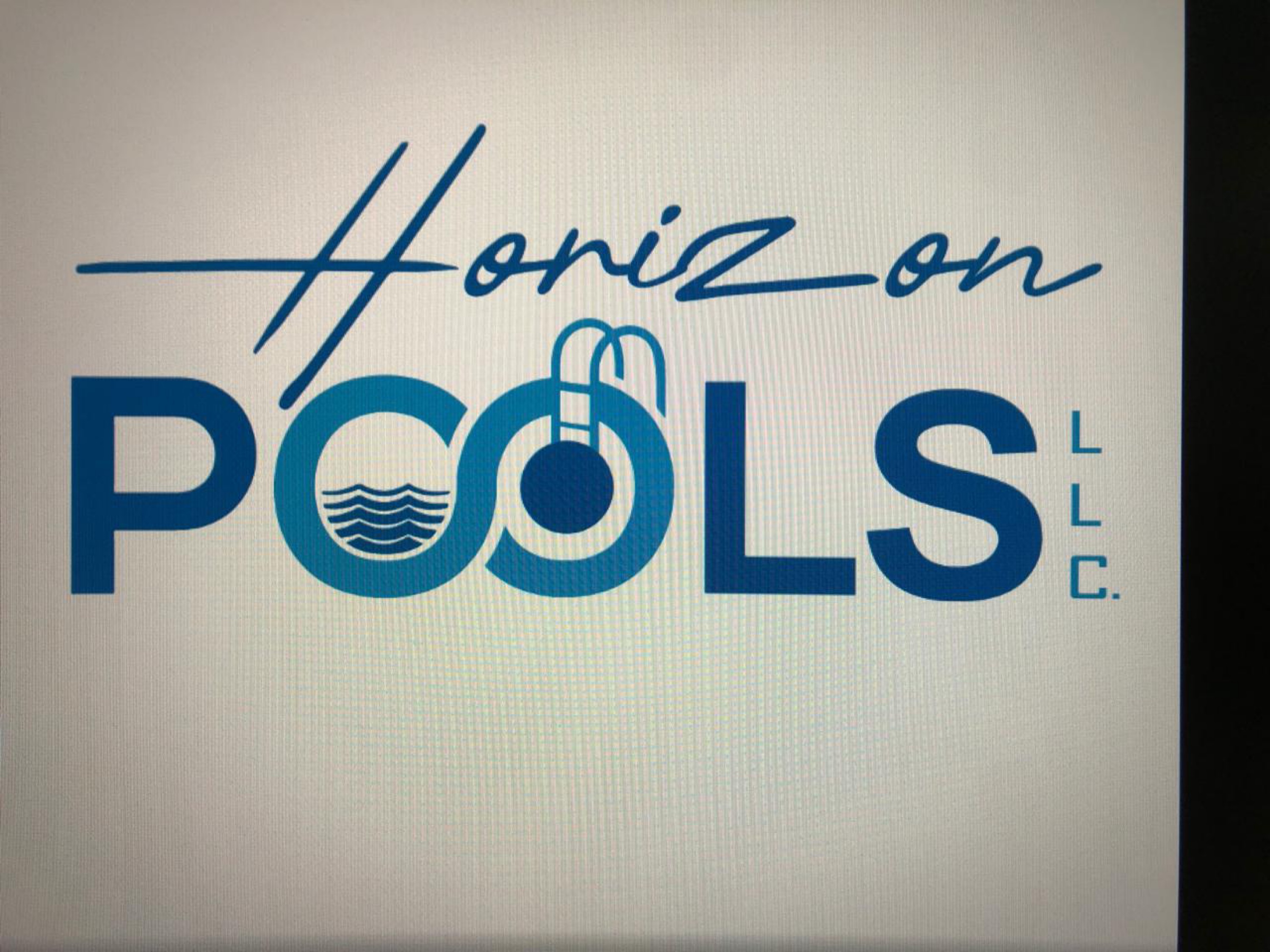 Horizon Pools LLC Logo