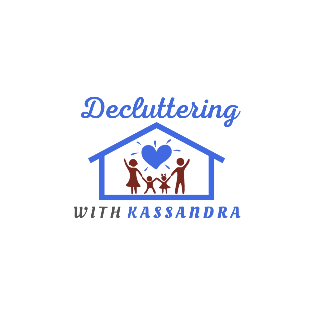 Decluttering with Kassandra Logo