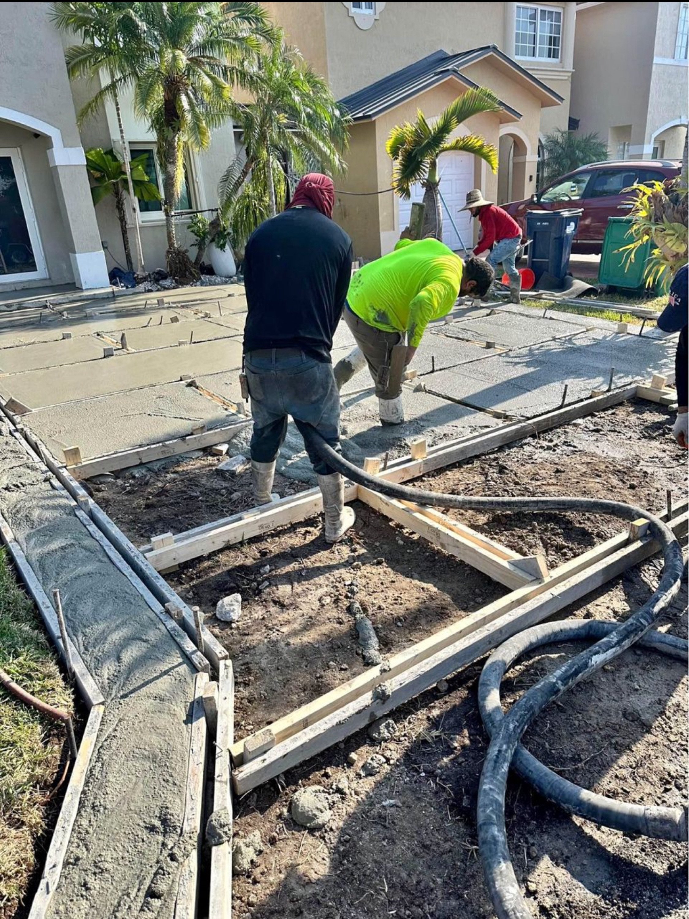 Wesley Chapel Concrete & Landscaping Logo