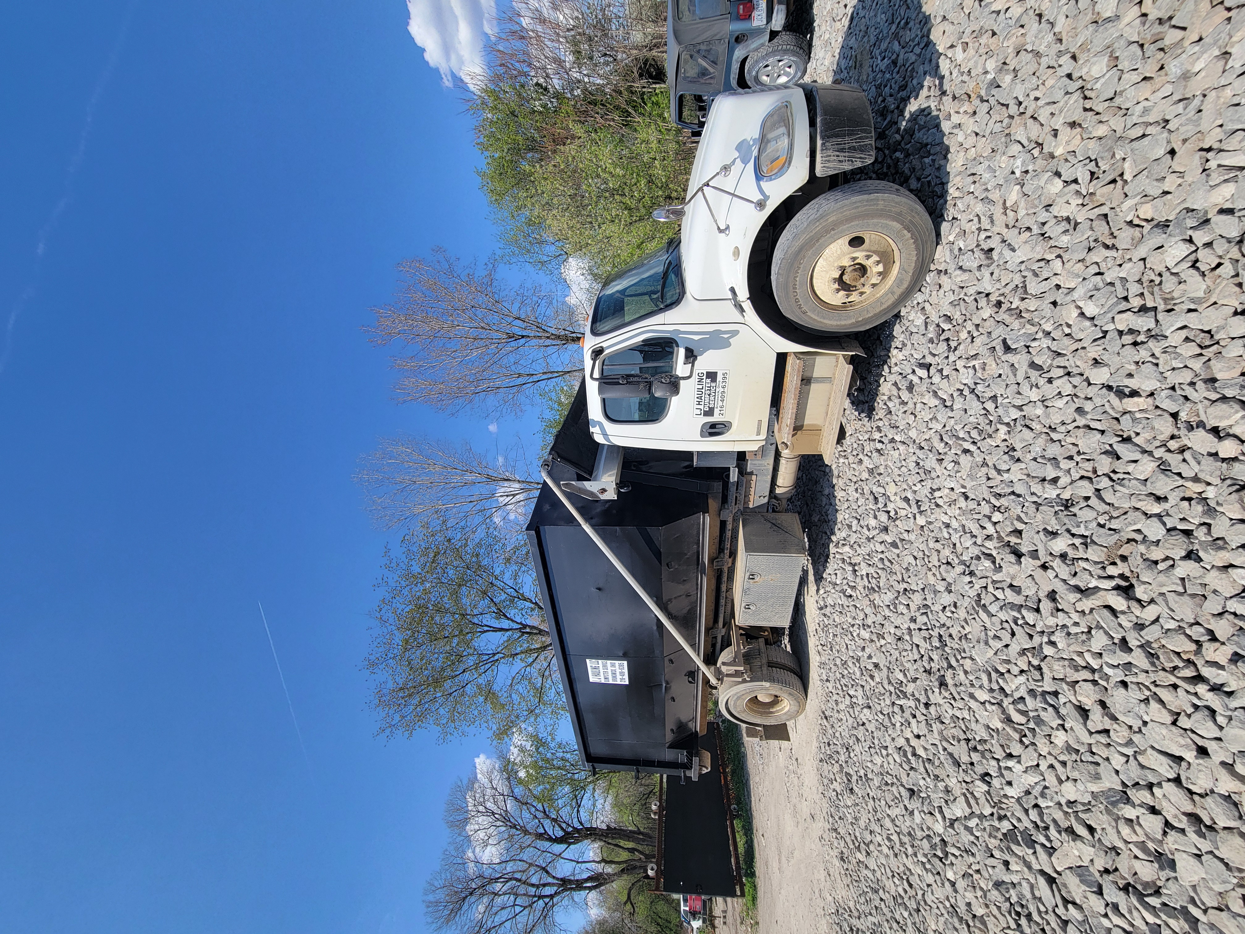 LJ Haulng Dumpster Service Logo