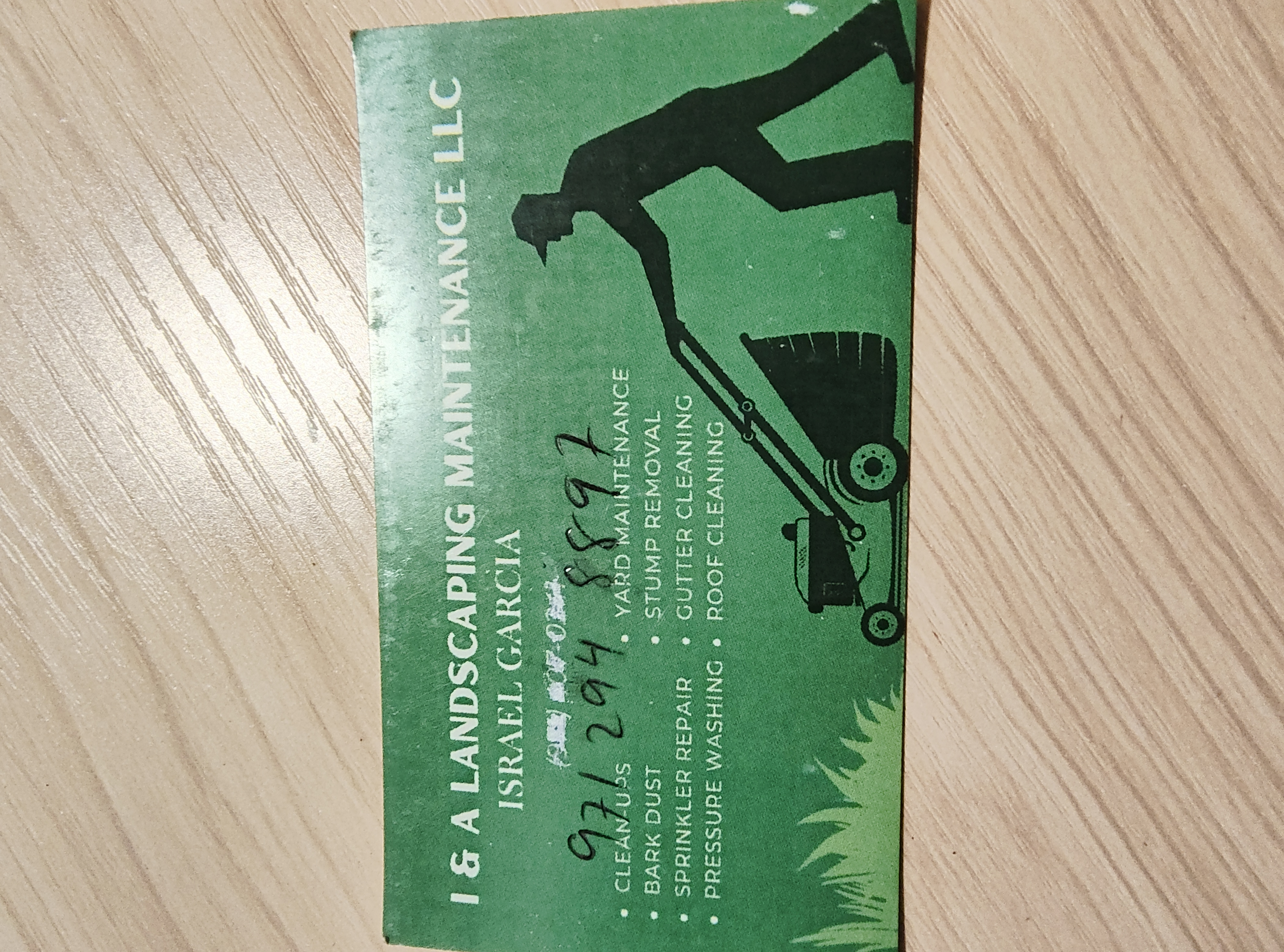 I & A Landscape Maintenance LLC Logo