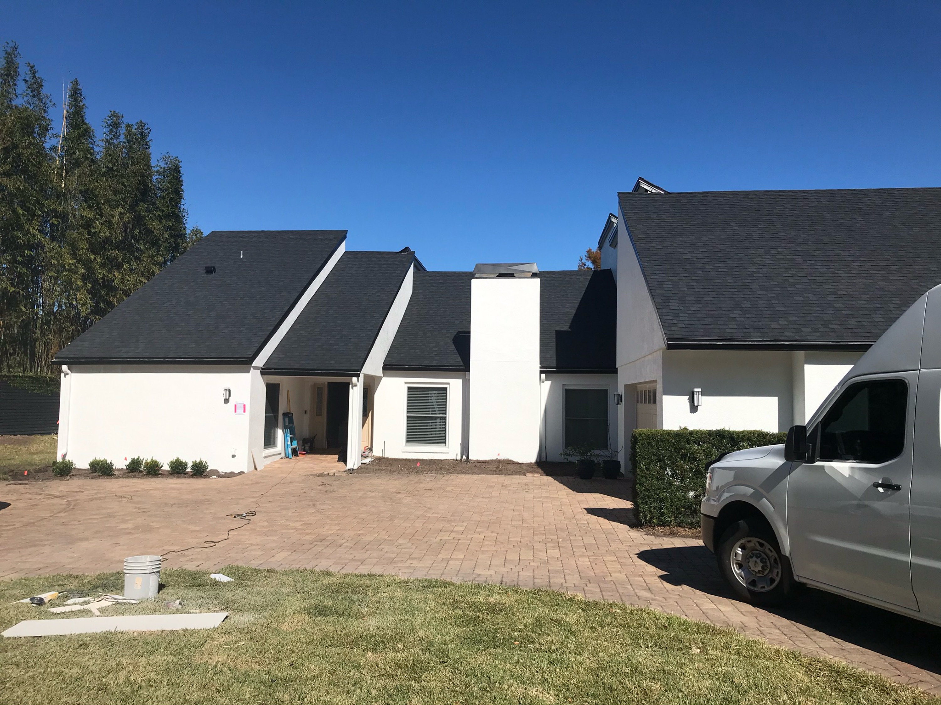 Gus and Ro Painting Logo