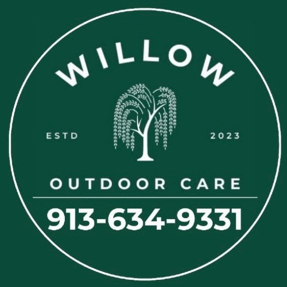 Willow Outdoor Care Logo