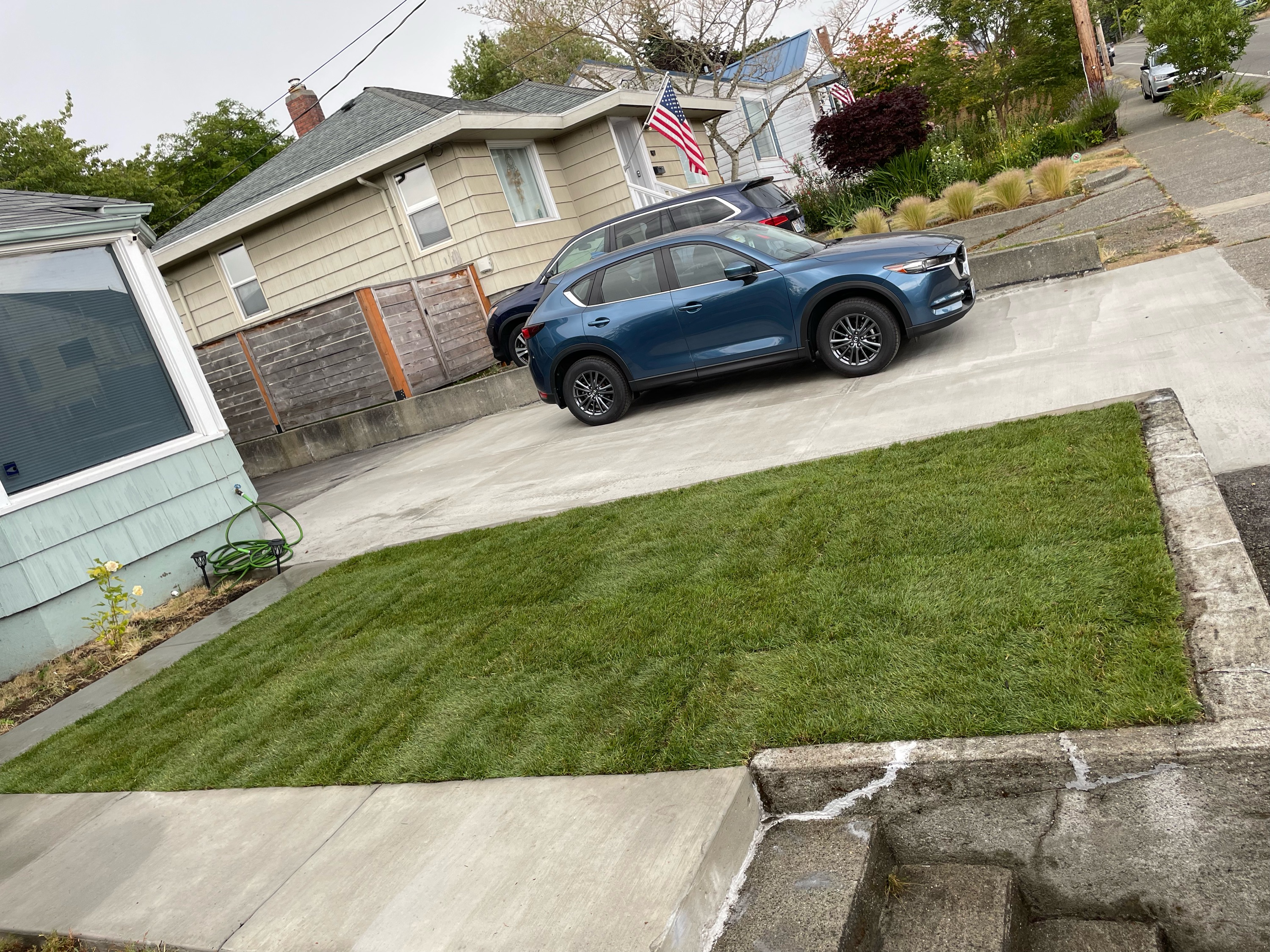 Kitsap Mountain Landscape, Inc. Logo