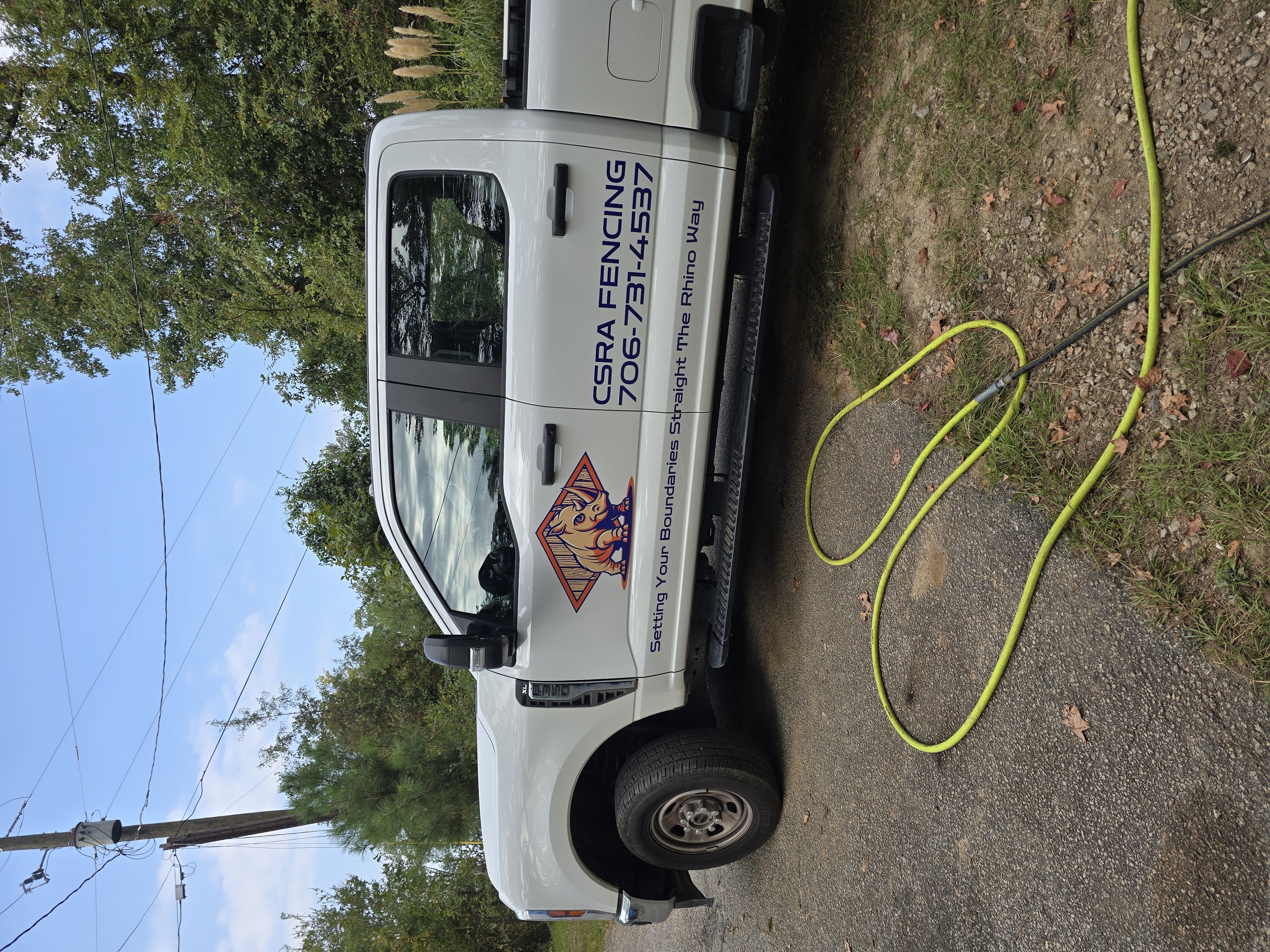 Sean's Home Services and Garden LLC Logo