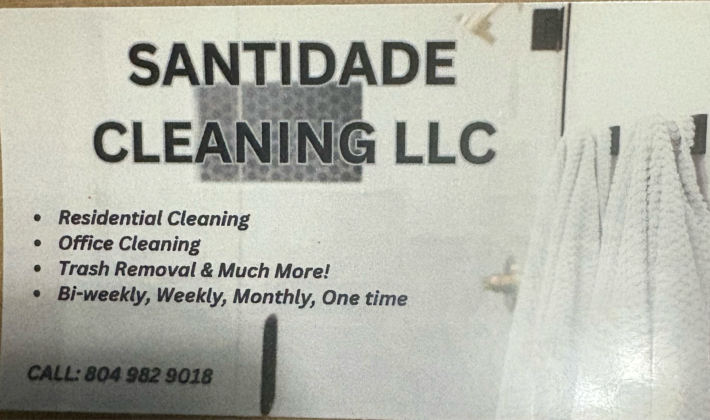 SANTIDADE CLEANING LLC Logo