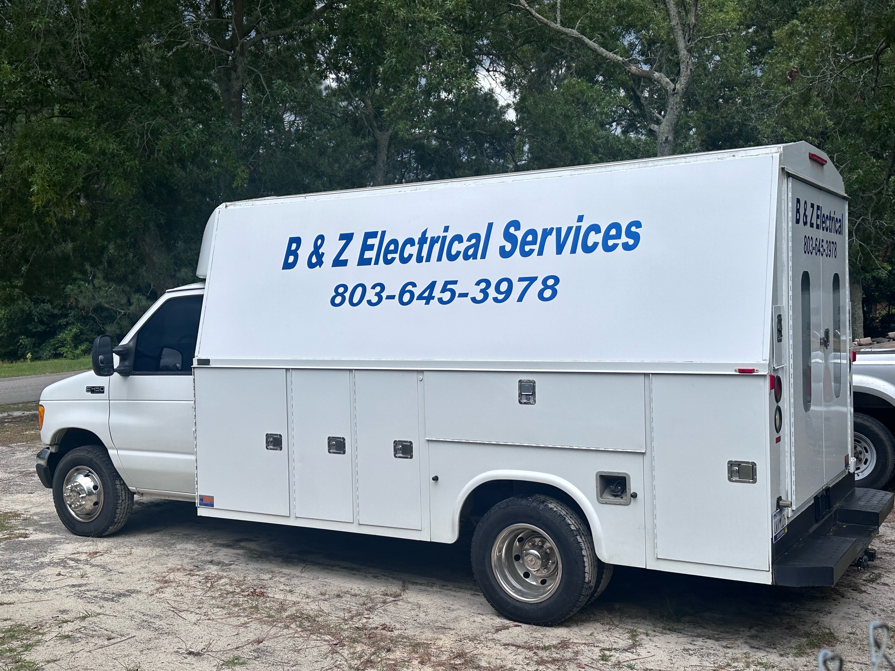 B & Z Electrical Service Logo