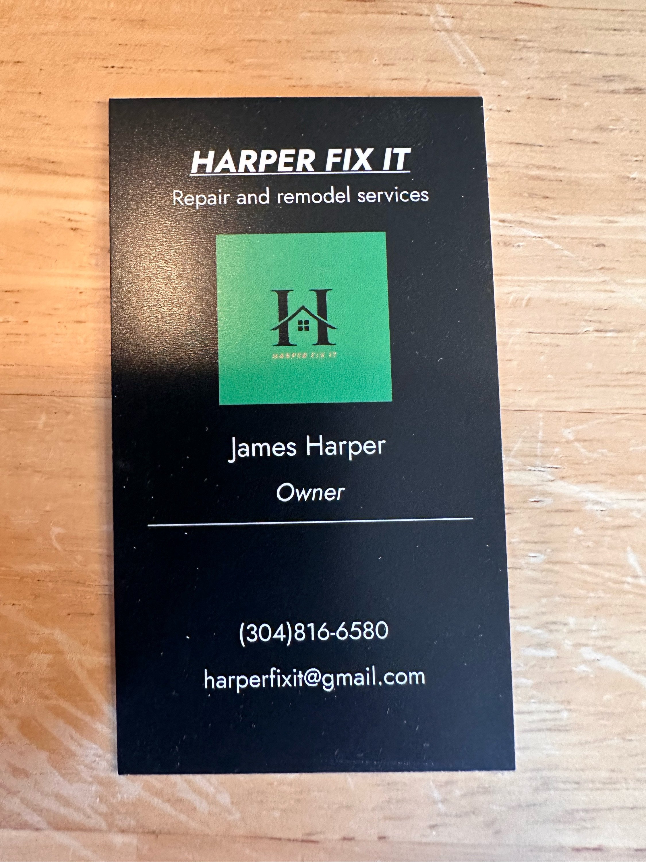 Harper Fix It Logo