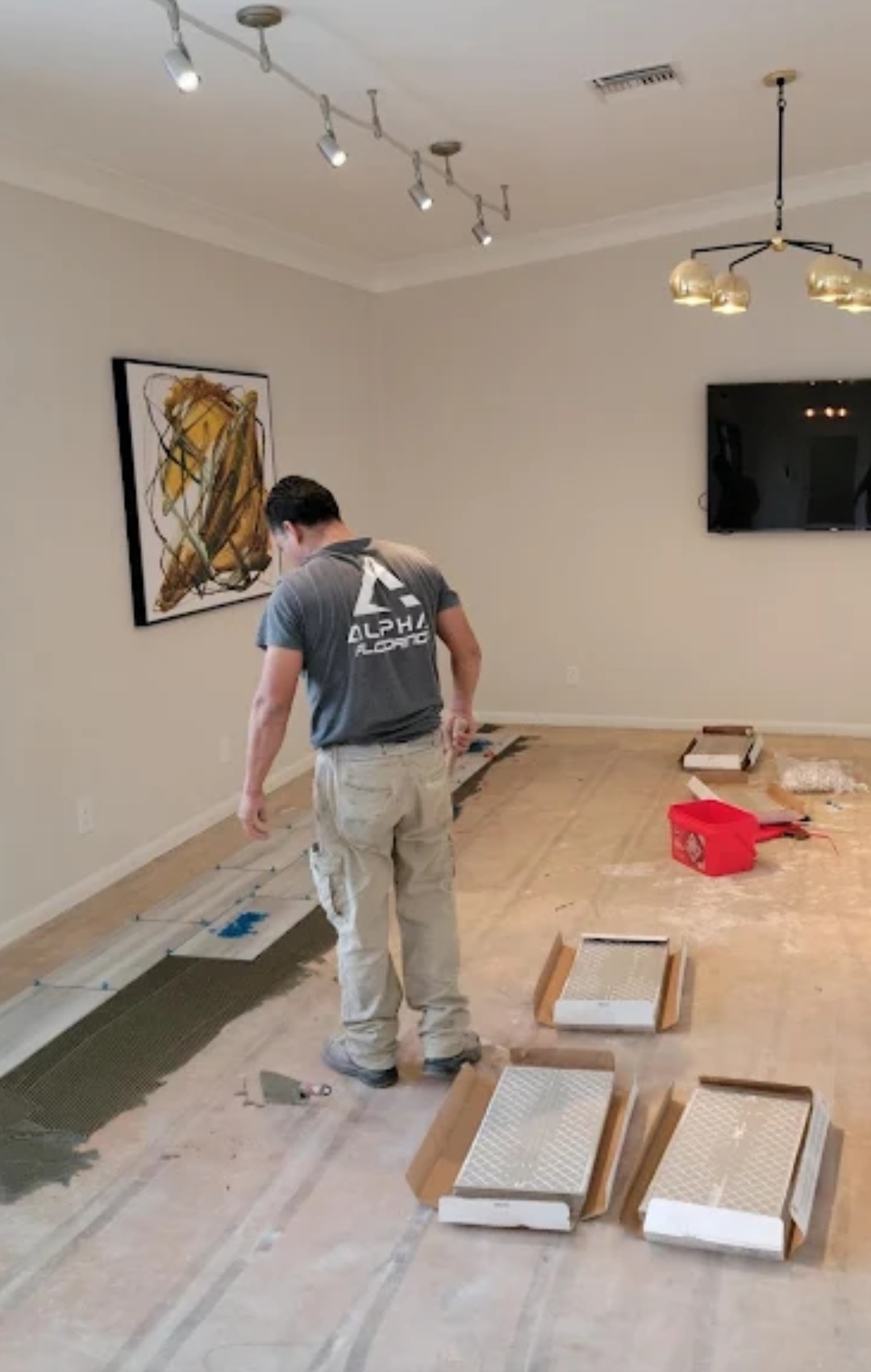 Luna Flooring Logo