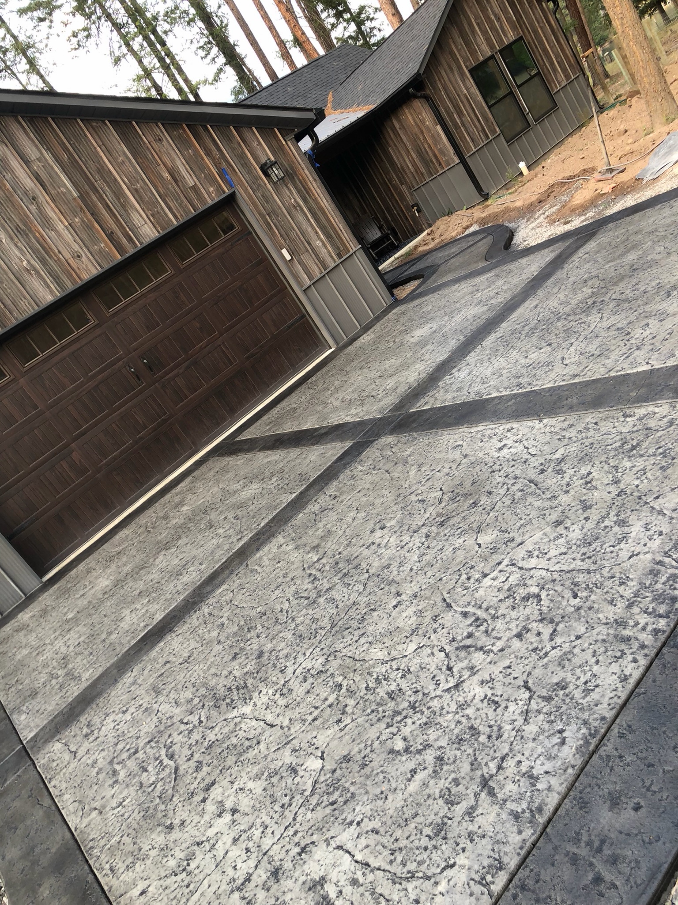 Big Pine Concrete Logo