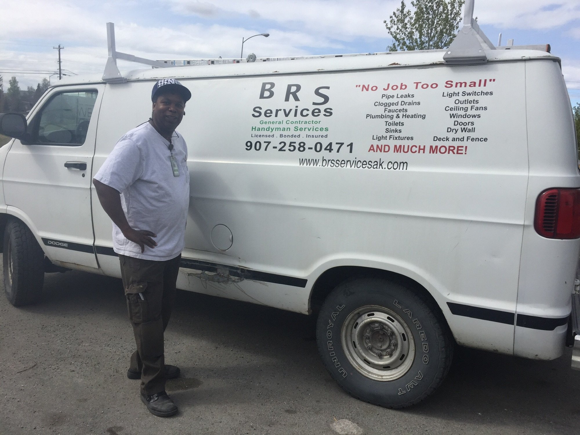 BRS Services, LLC Logo