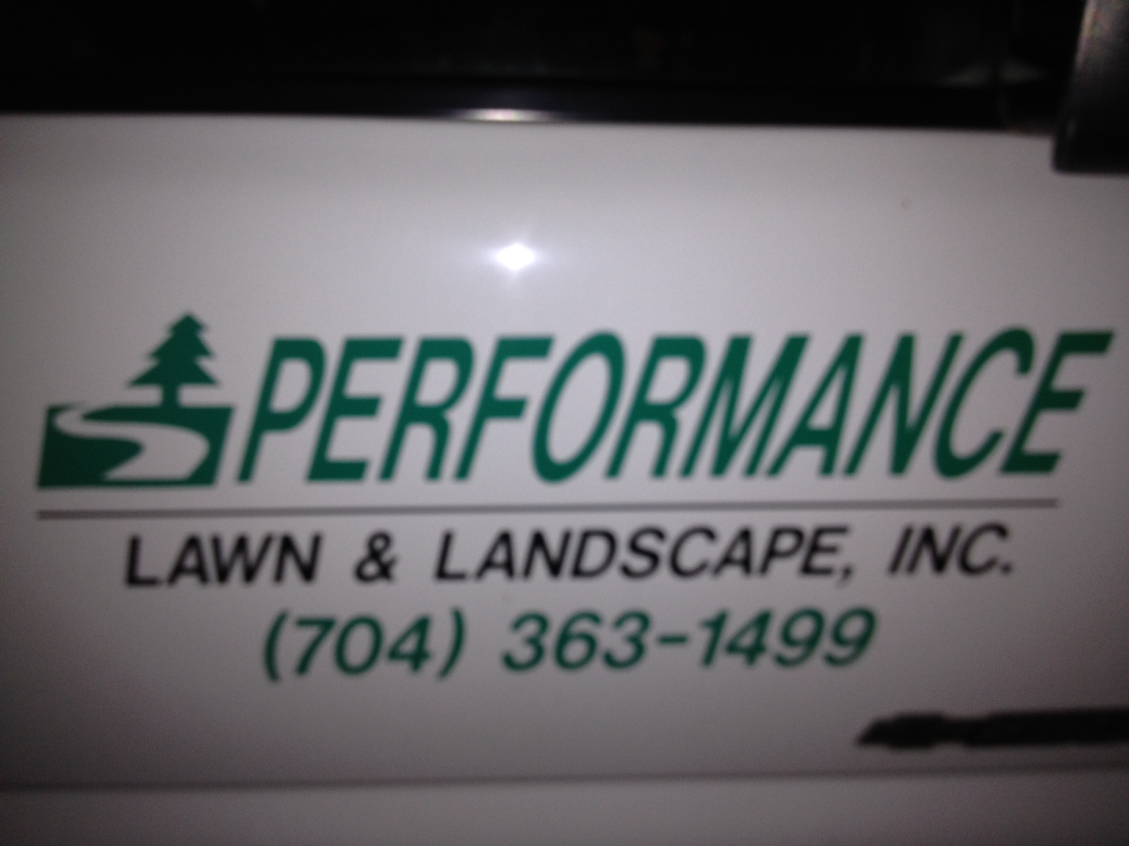 Performance Lawn & Landscaping, Inc. Logo
