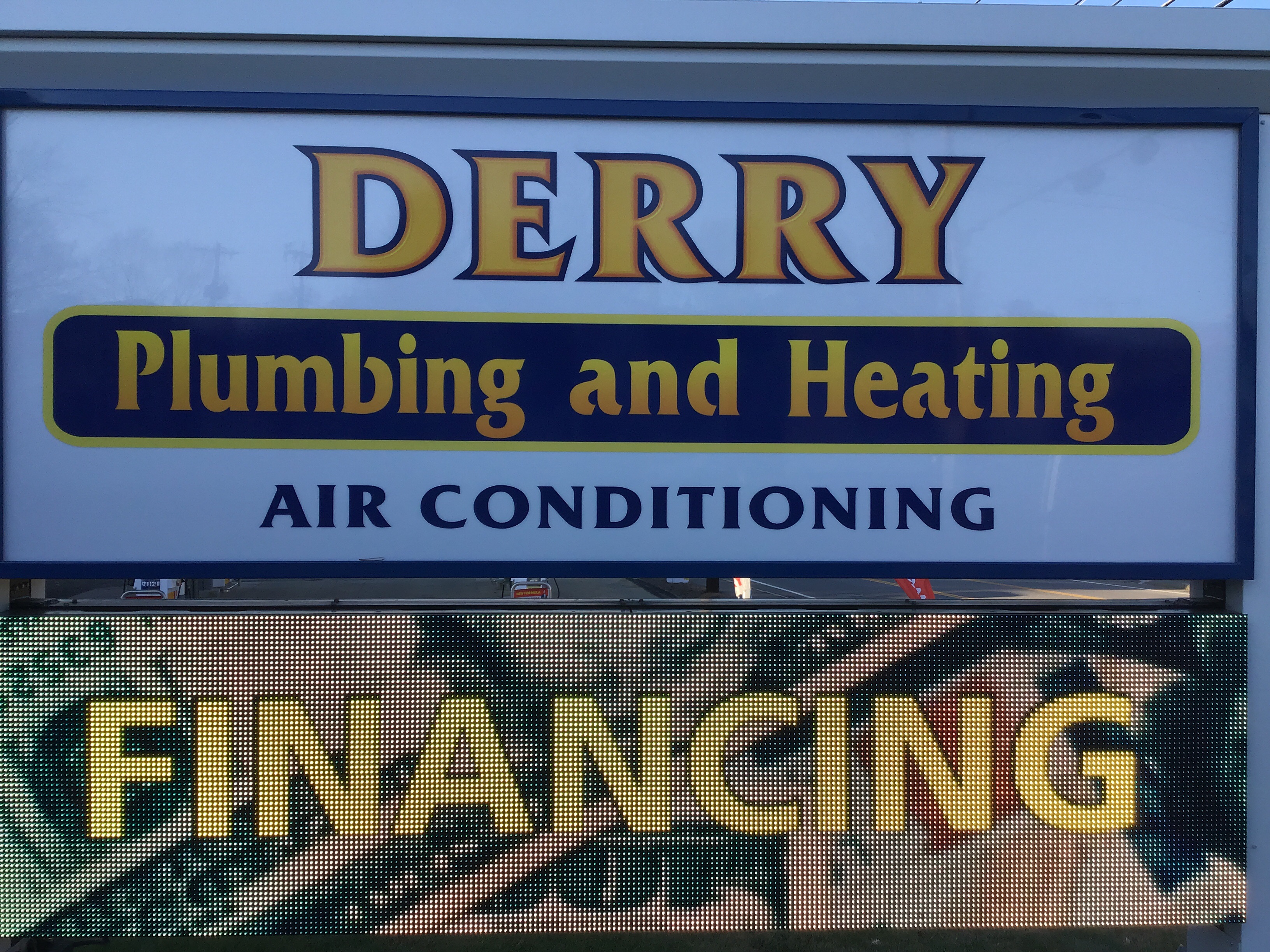 Derry Plumbing & Heating Logo