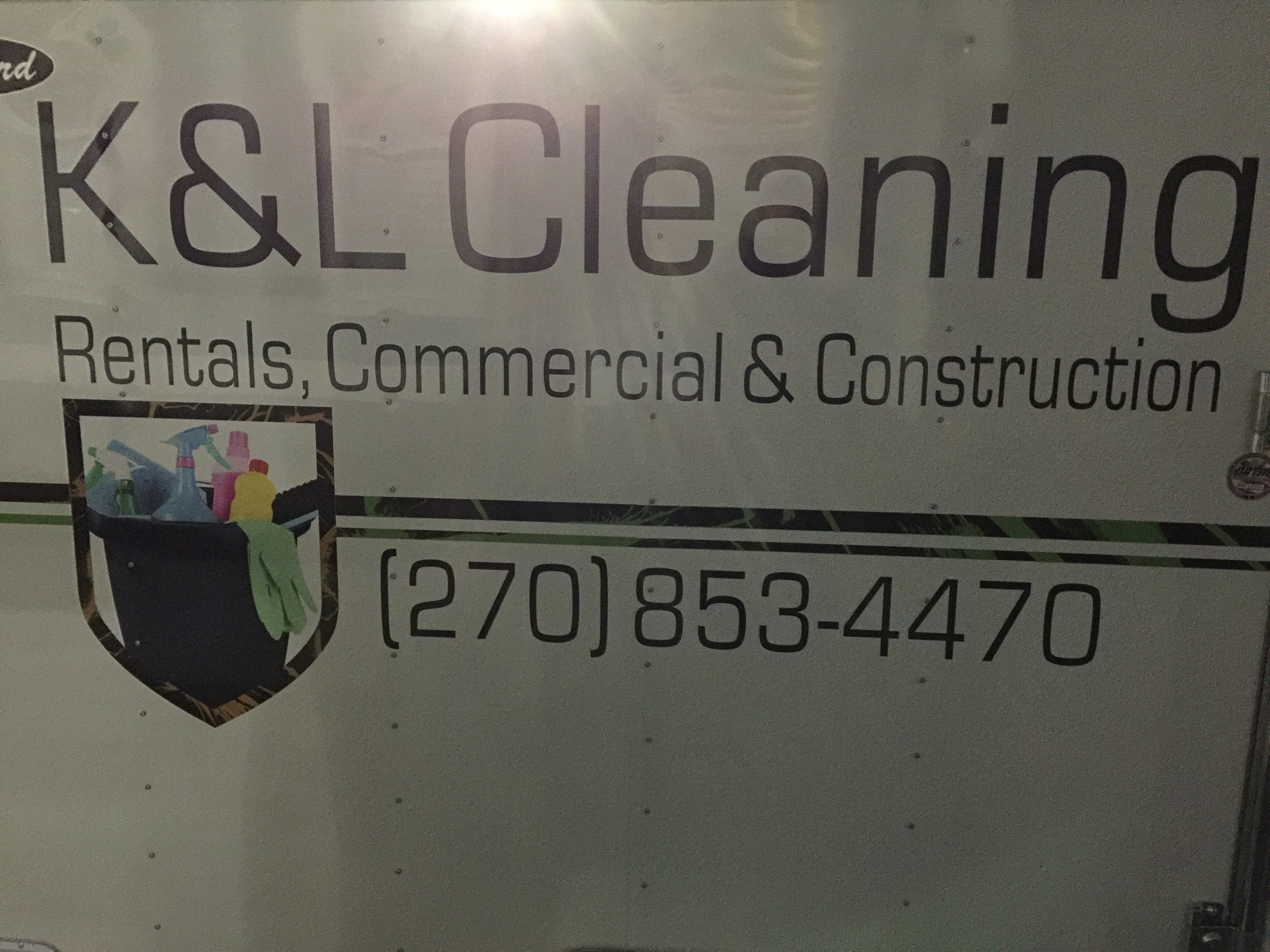 K & L Cleaning Logo