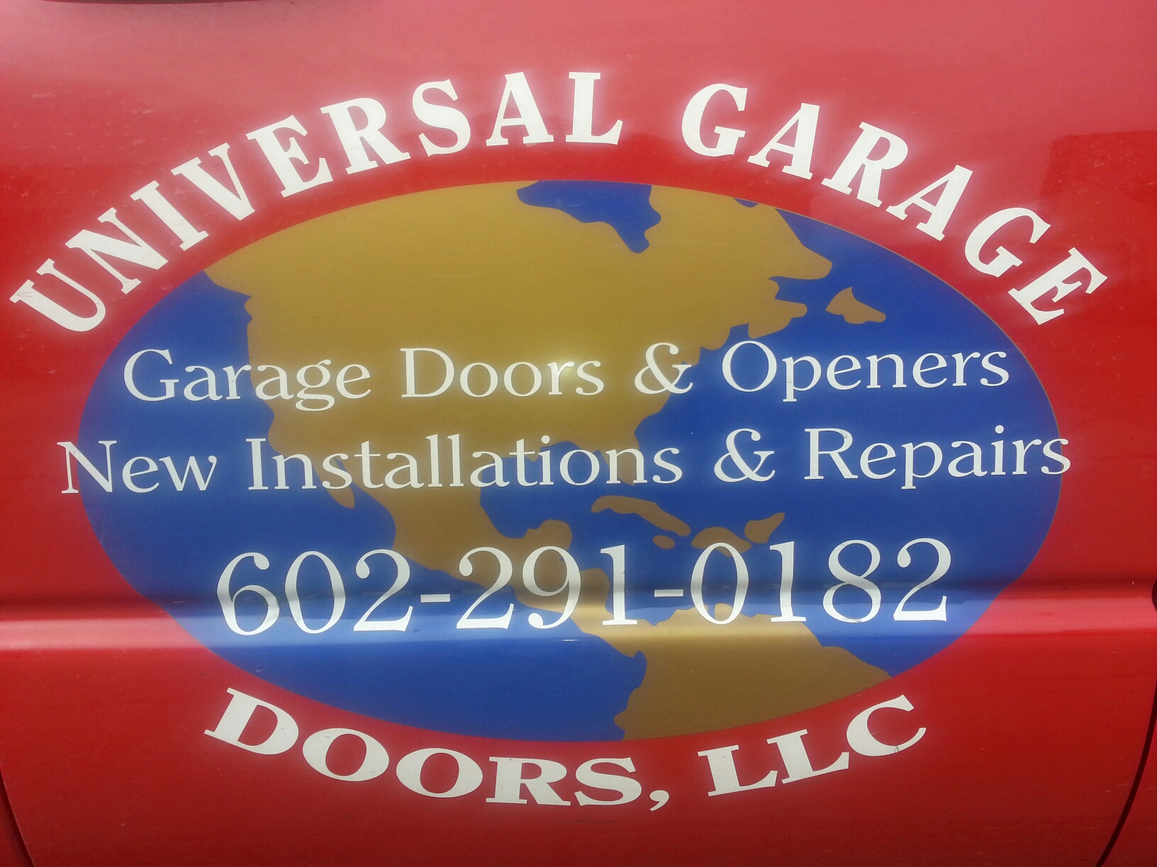 Universal Garage Doors, LLC Logo