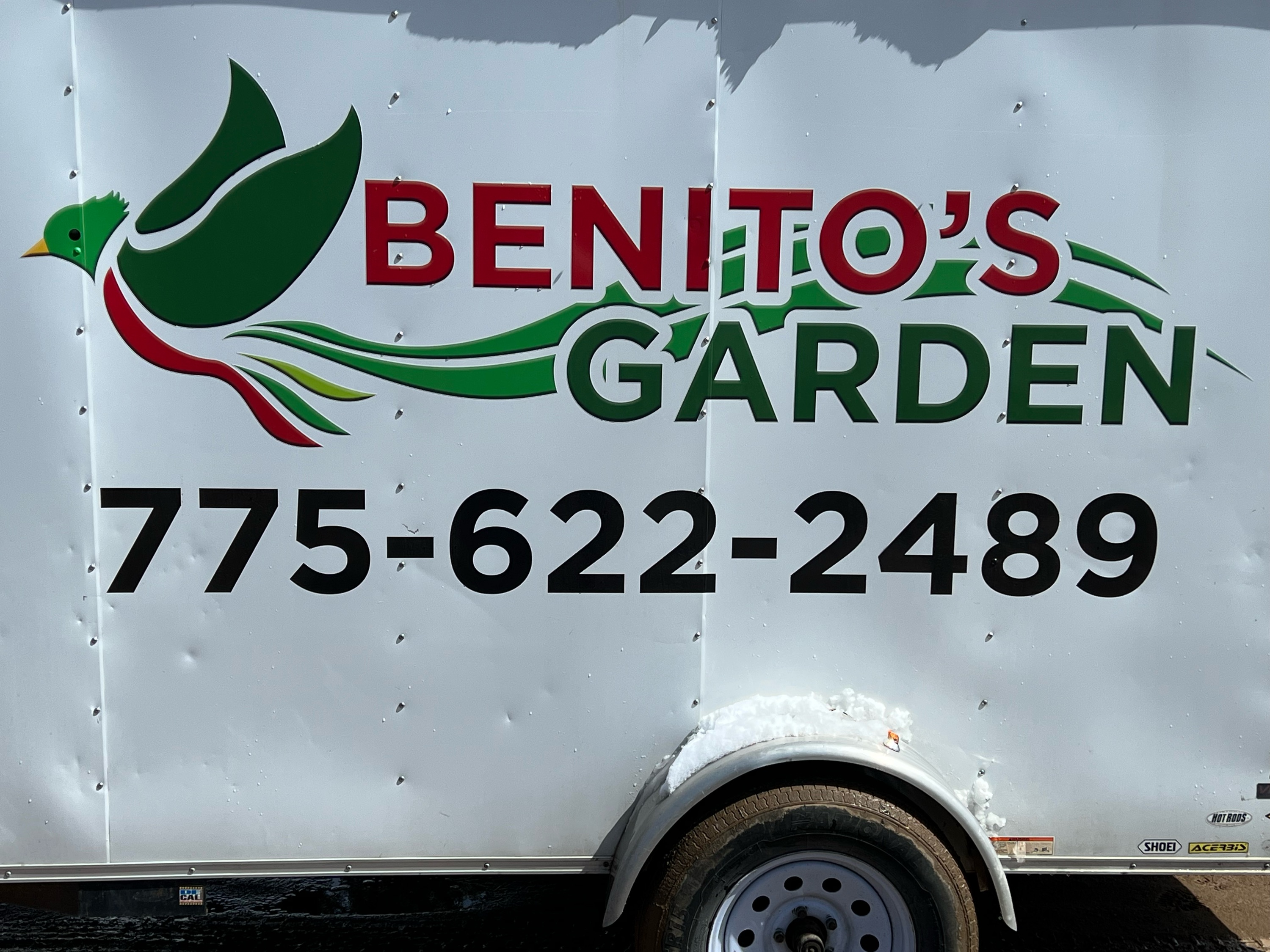 Benito's Gardens Logo