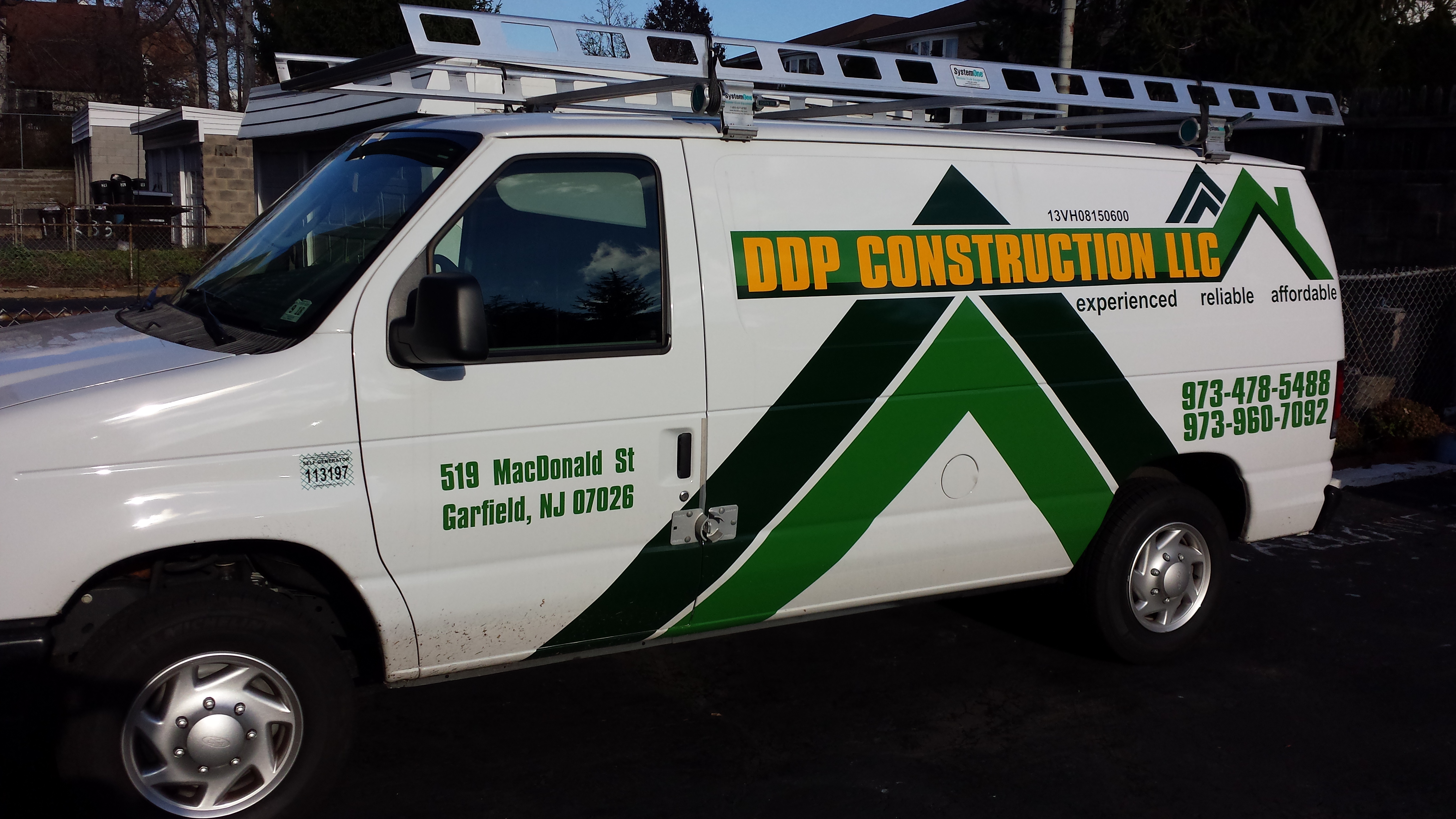 DDP Construction, LLC Logo