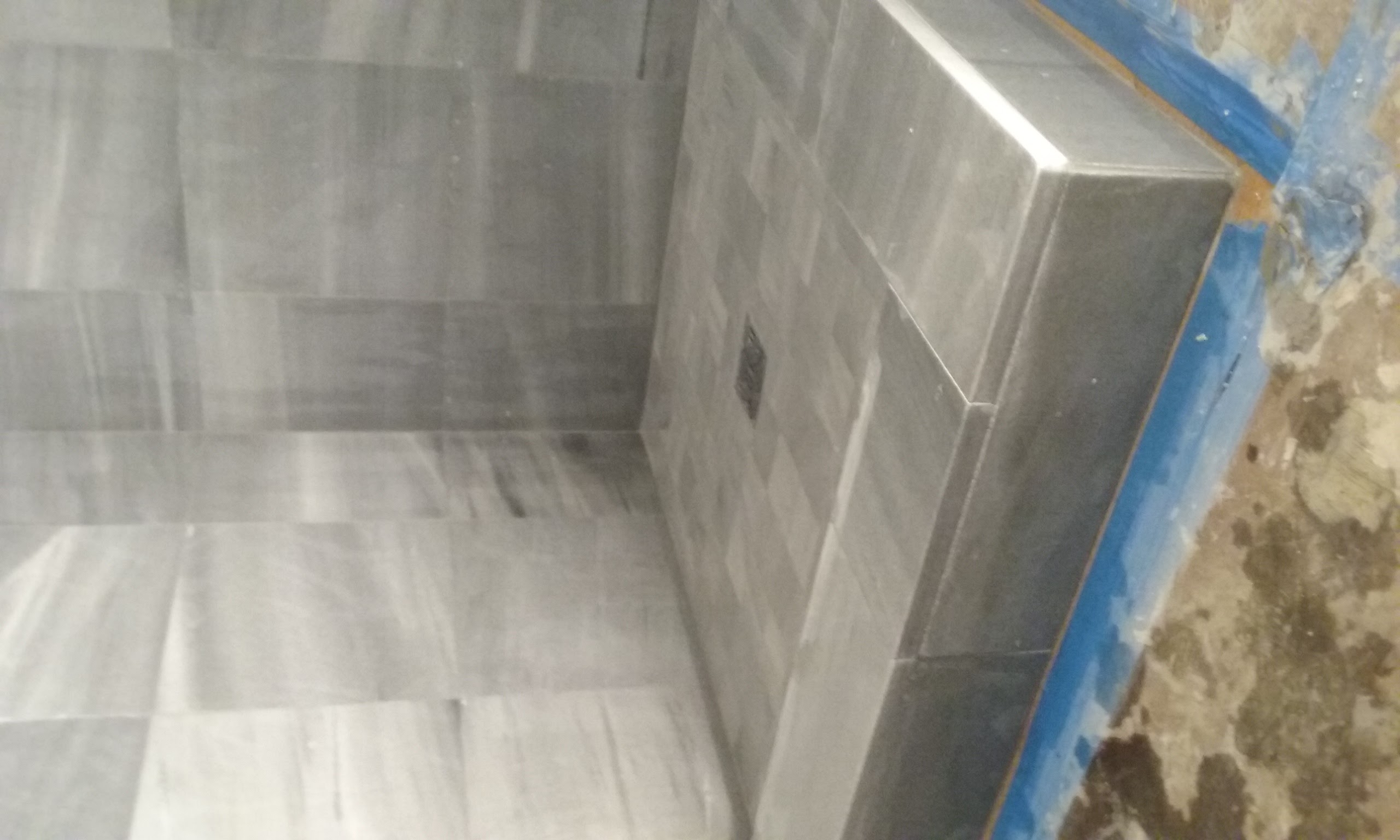 Putnam Tile Installation Logo