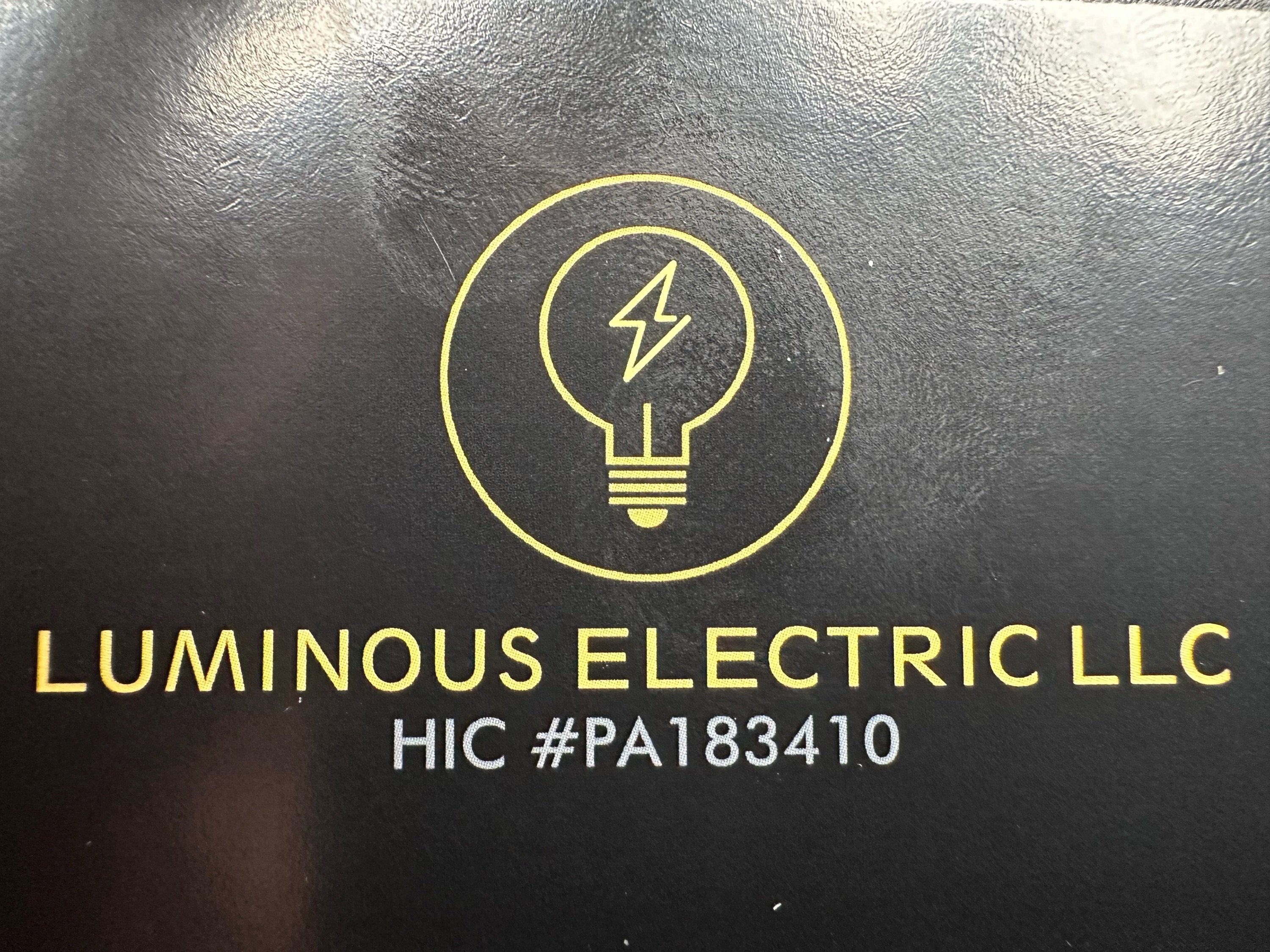 Luminous Electric LLC Logo