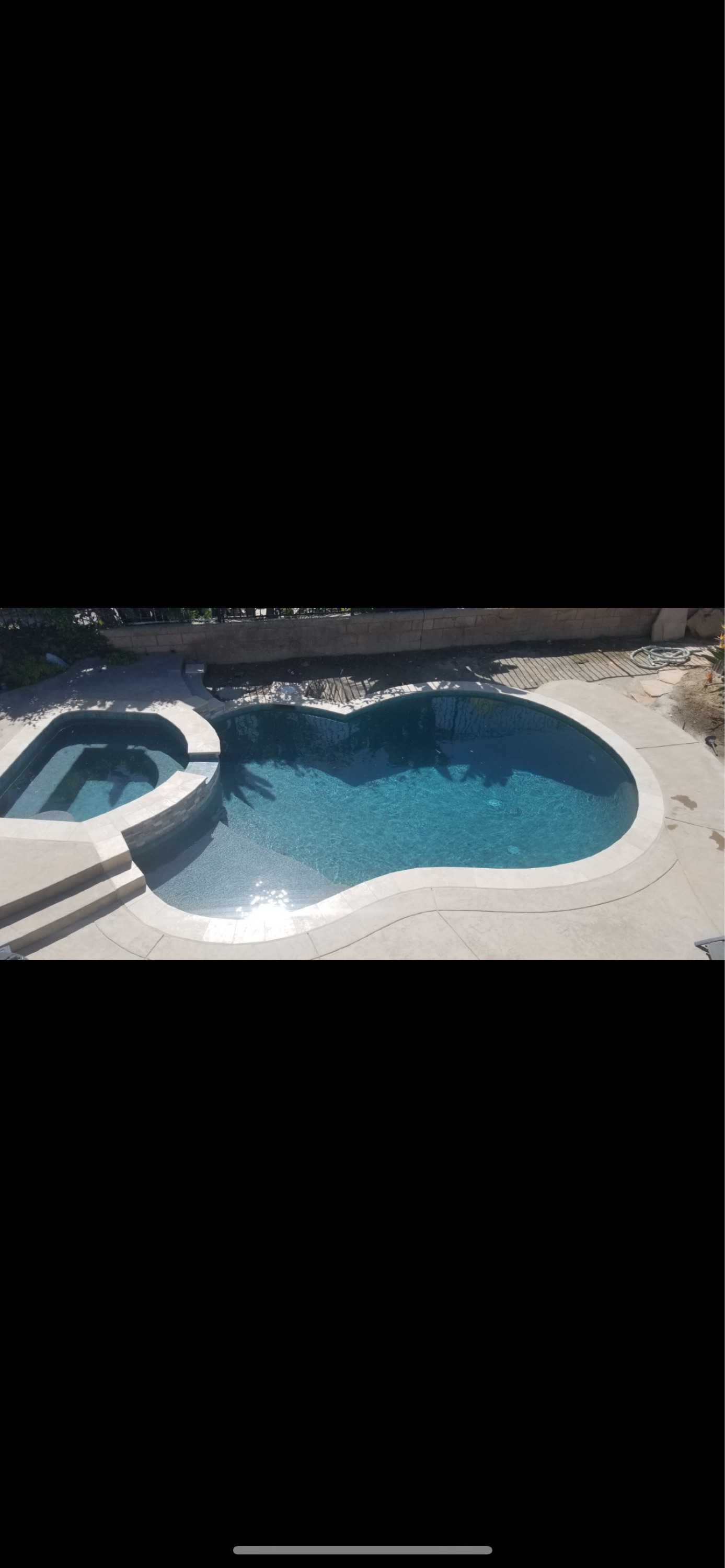 M V Dream Pools Logo