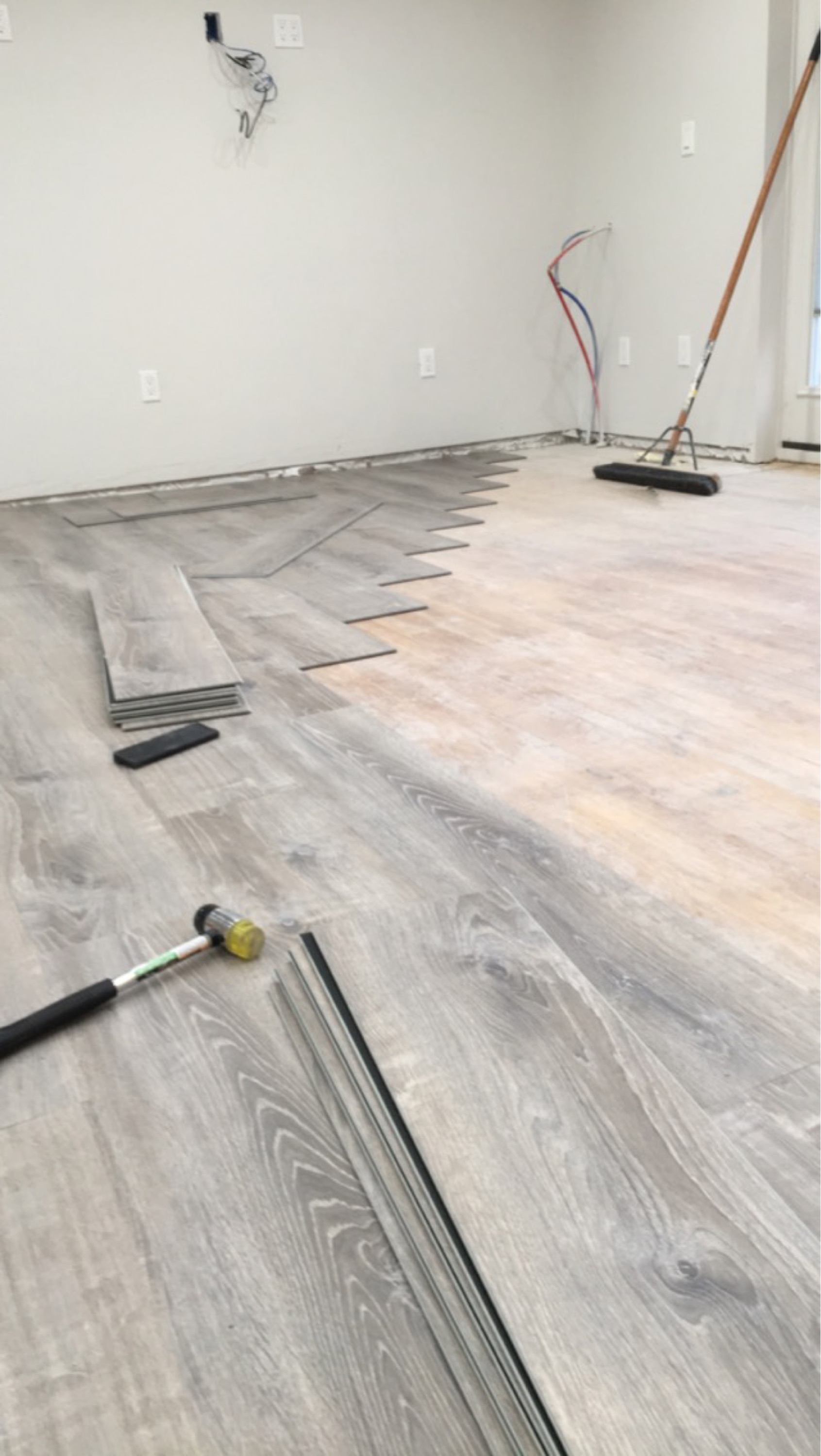 HighMileage Floor Coverings Logo