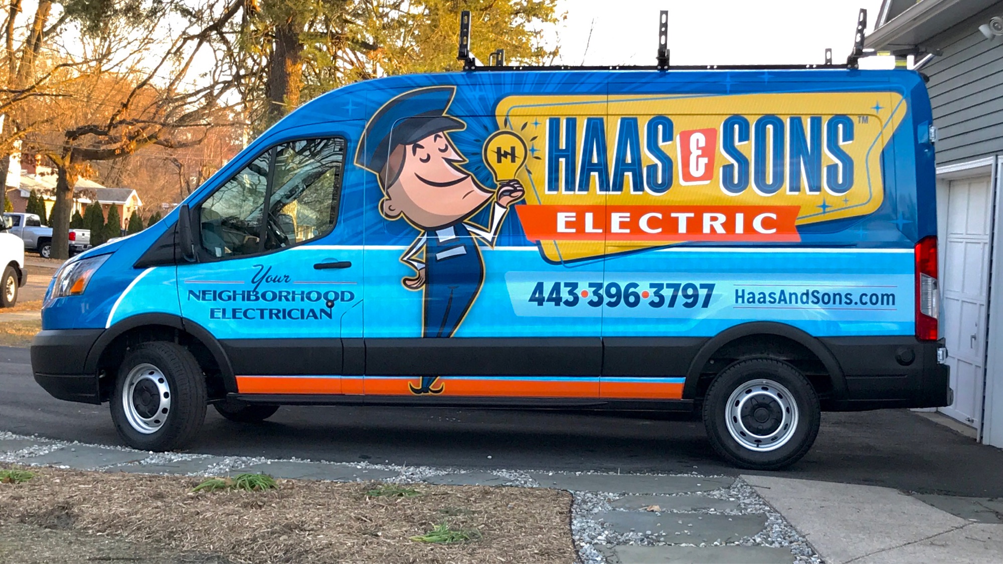 Haas & Sons Electric, Inc. Logo