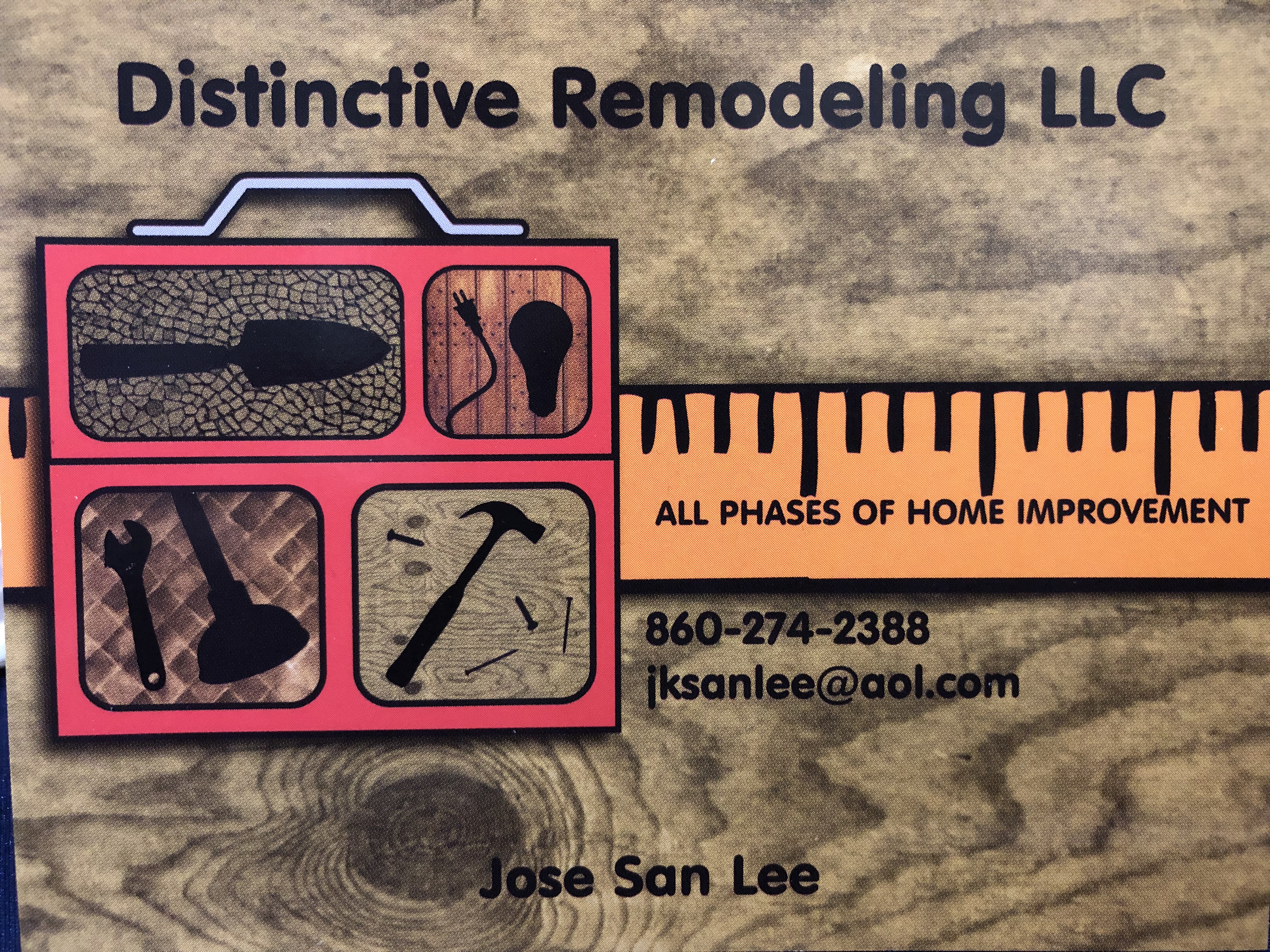 Distinctive Remodeling, LLC Logo
