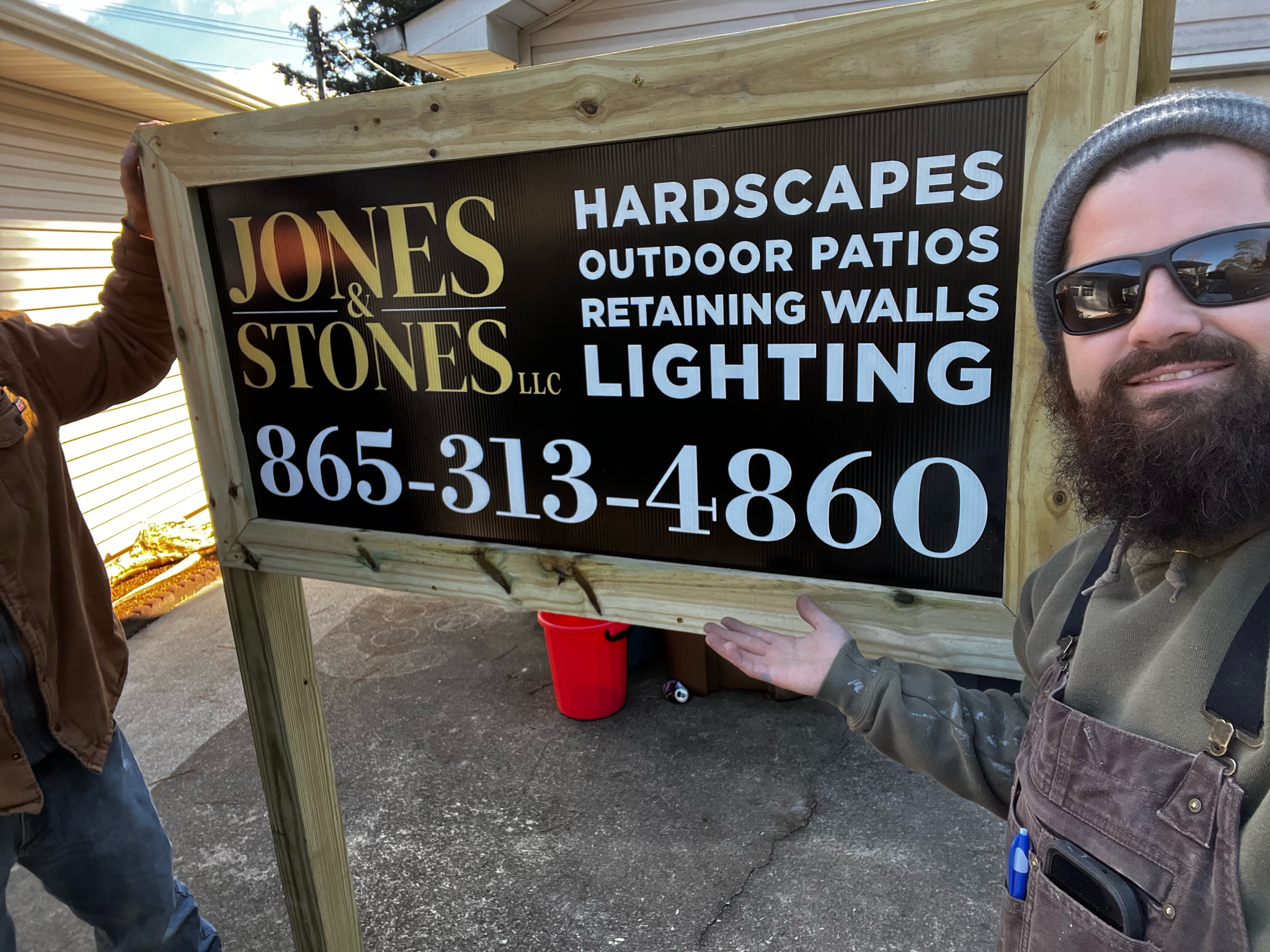 Jones & Stones LLC Logo