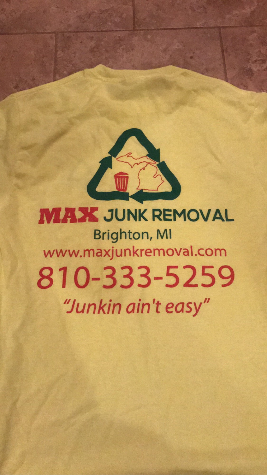 Max Junk Removal Logo