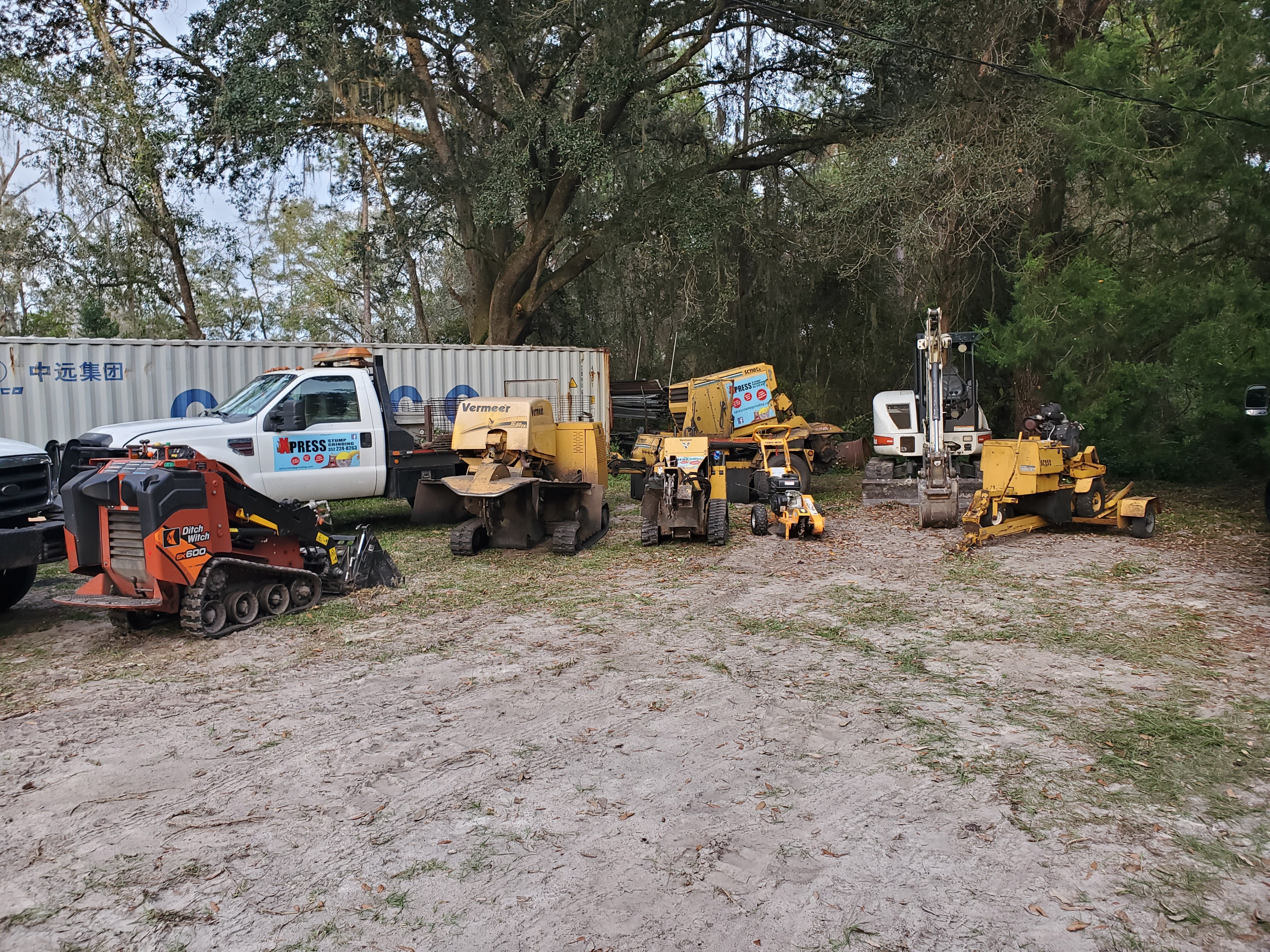 Xpress Stump Grinding Logo