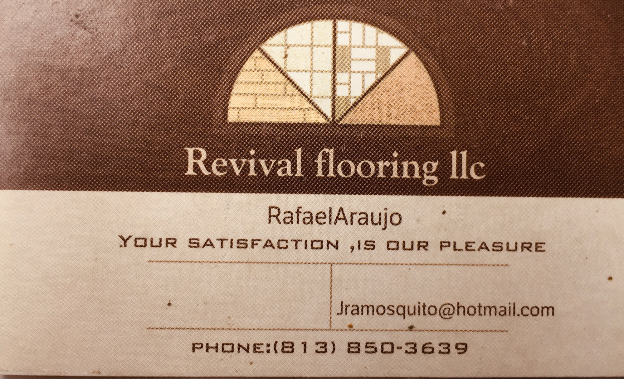Revival Flooring, LLC Logo
