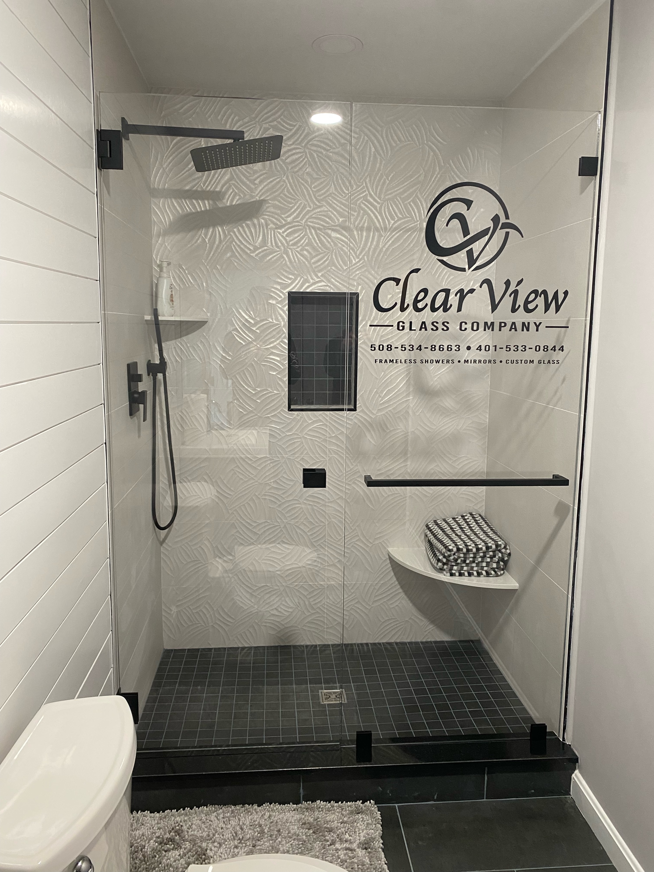 Clearview Glass Company, Inc. Logo