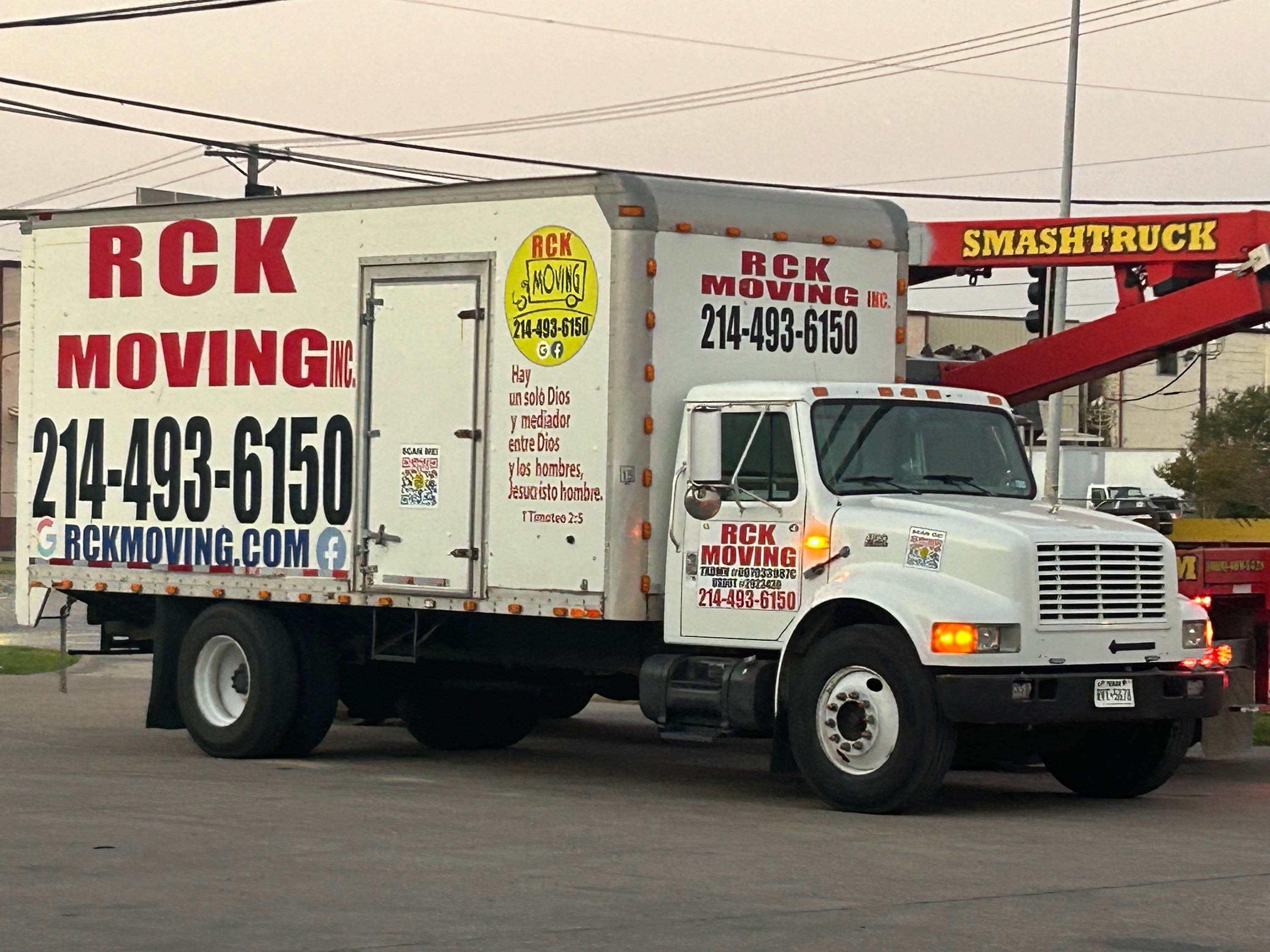 RCK MOVING INC Logo