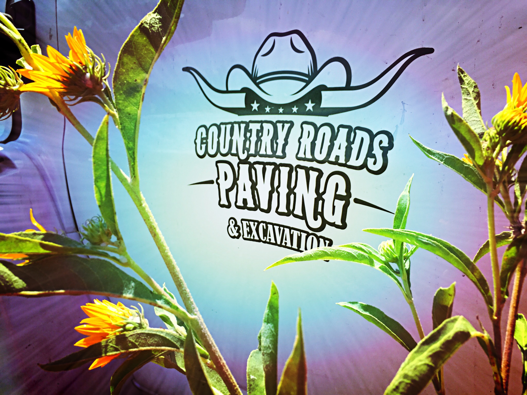 Country Roads Paving, LLC Logo