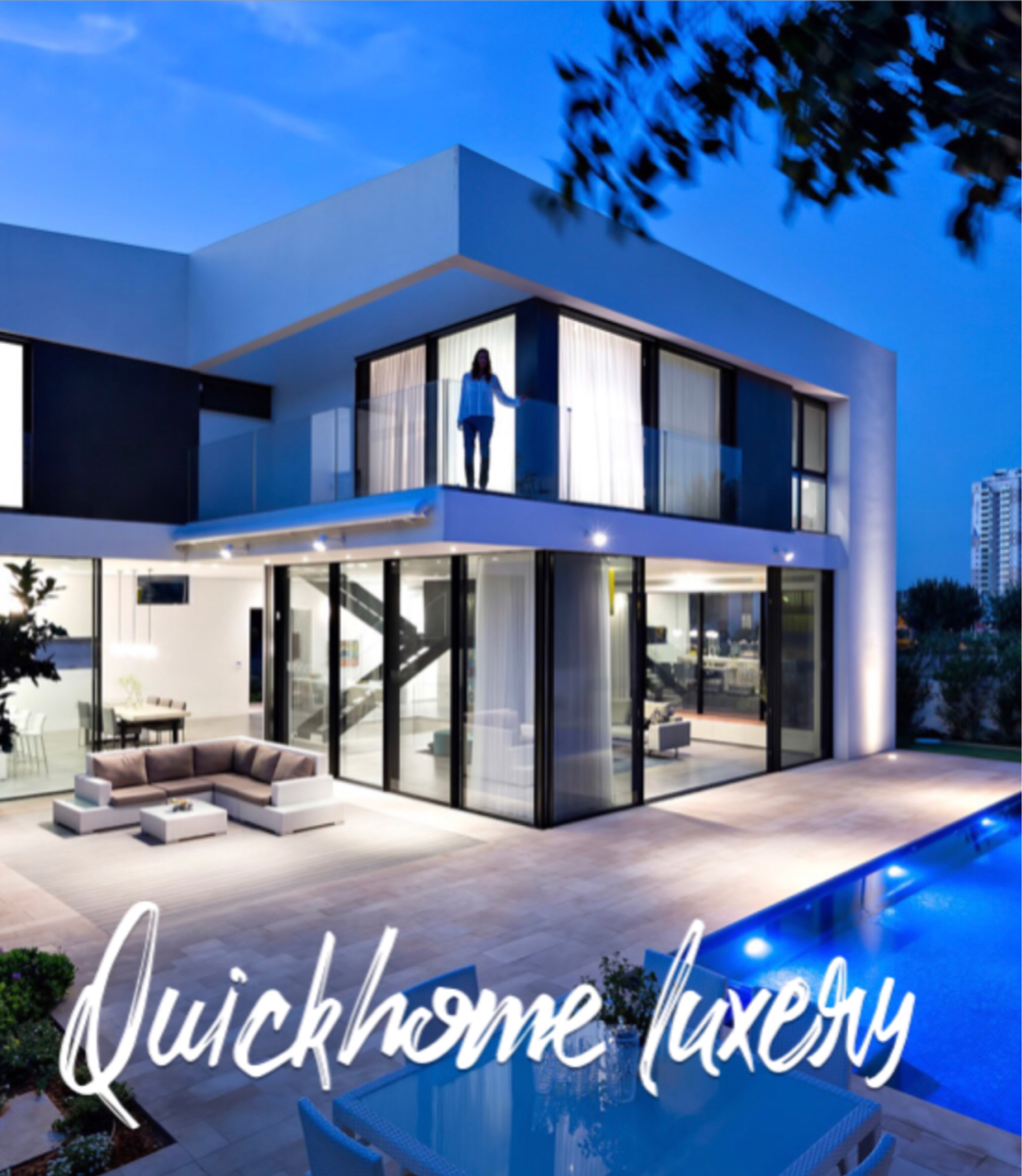Quickhome Luxury, LLC Logo
