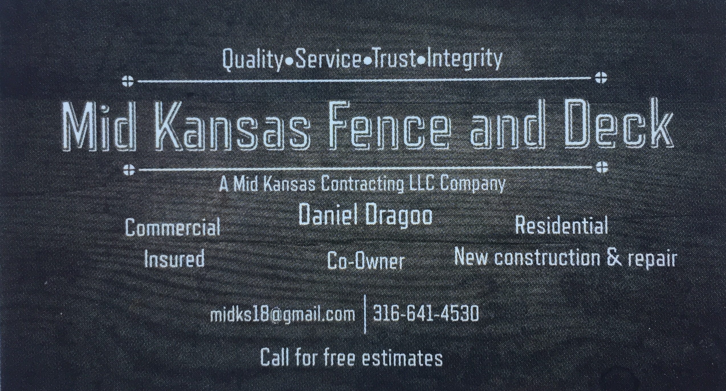 Mid Kansas Fence & Deck Logo