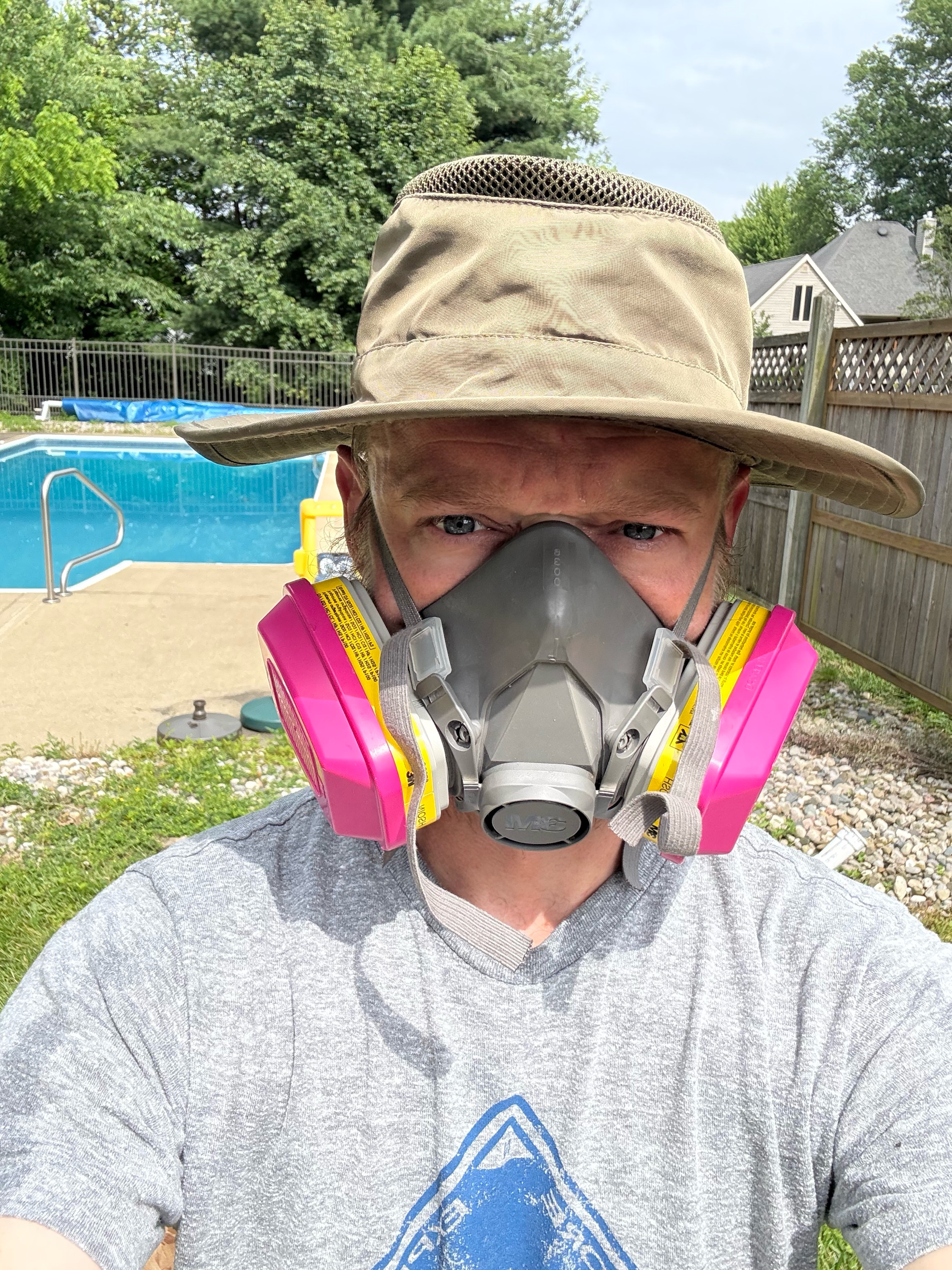 Little Guy Pool Cleaning Services Logo