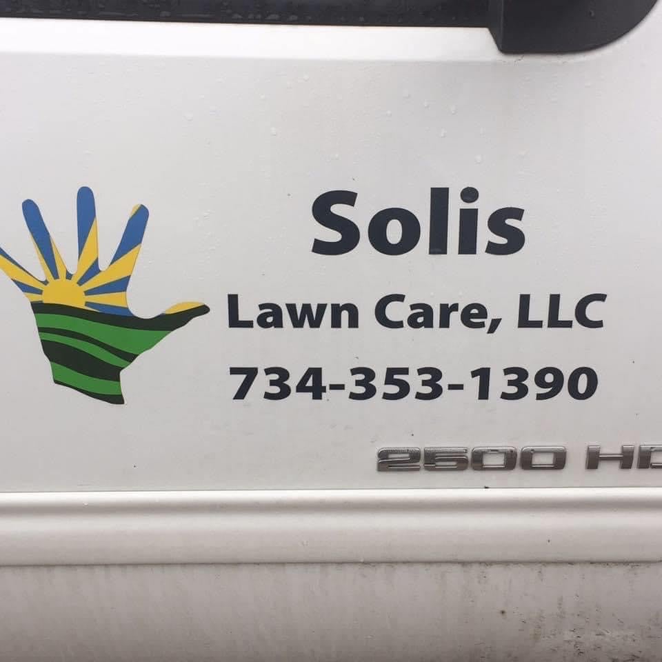 Solis Lawn Care, LLC Logo