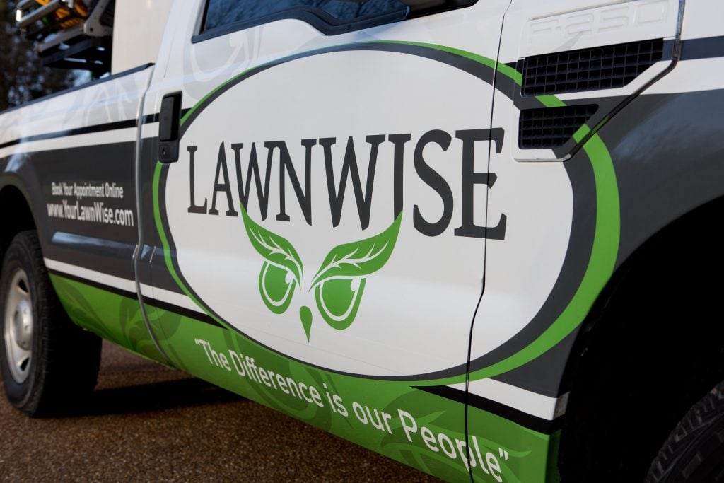 LawnWise, Inc. Logo