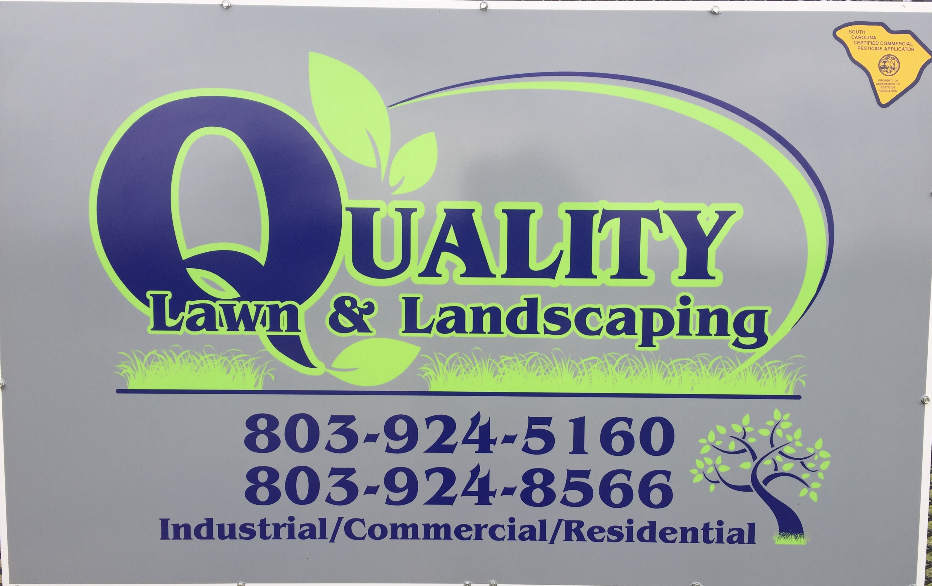 Quality Lawn and Landscaping, LLC Logo