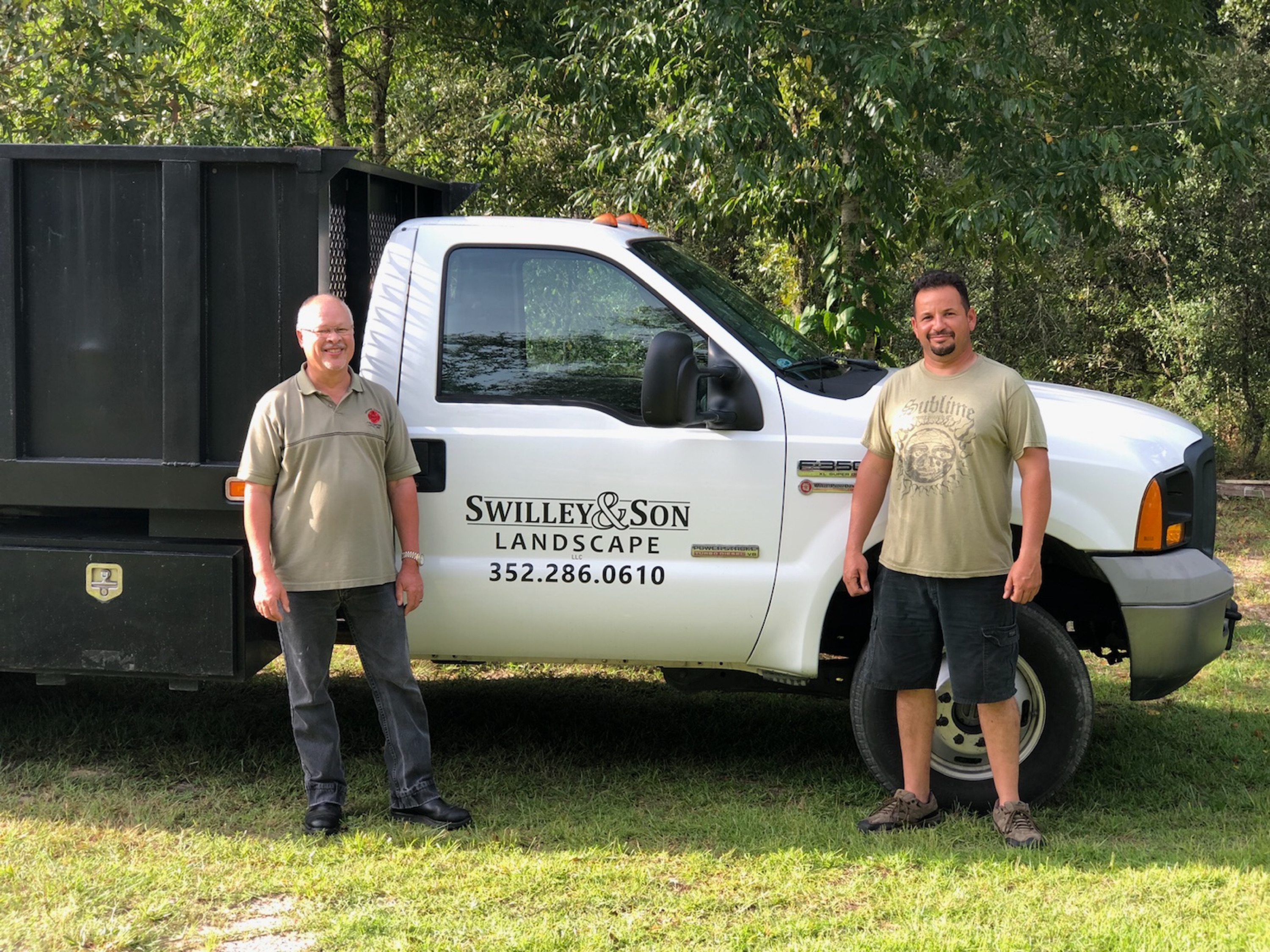 Swilley and Son Landscape, LLC Logo