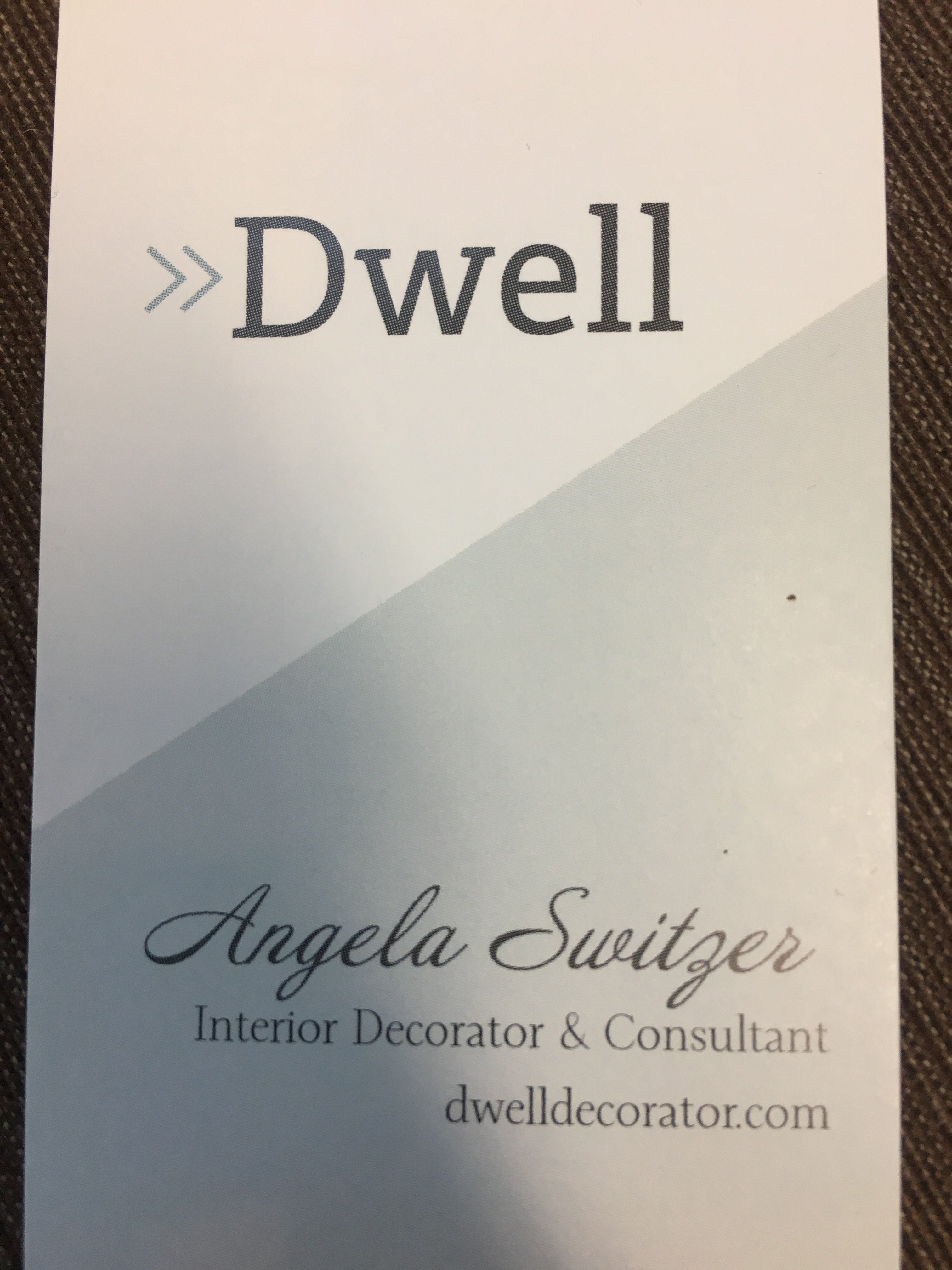 Dwell Interior Decorating and Consulting Logo