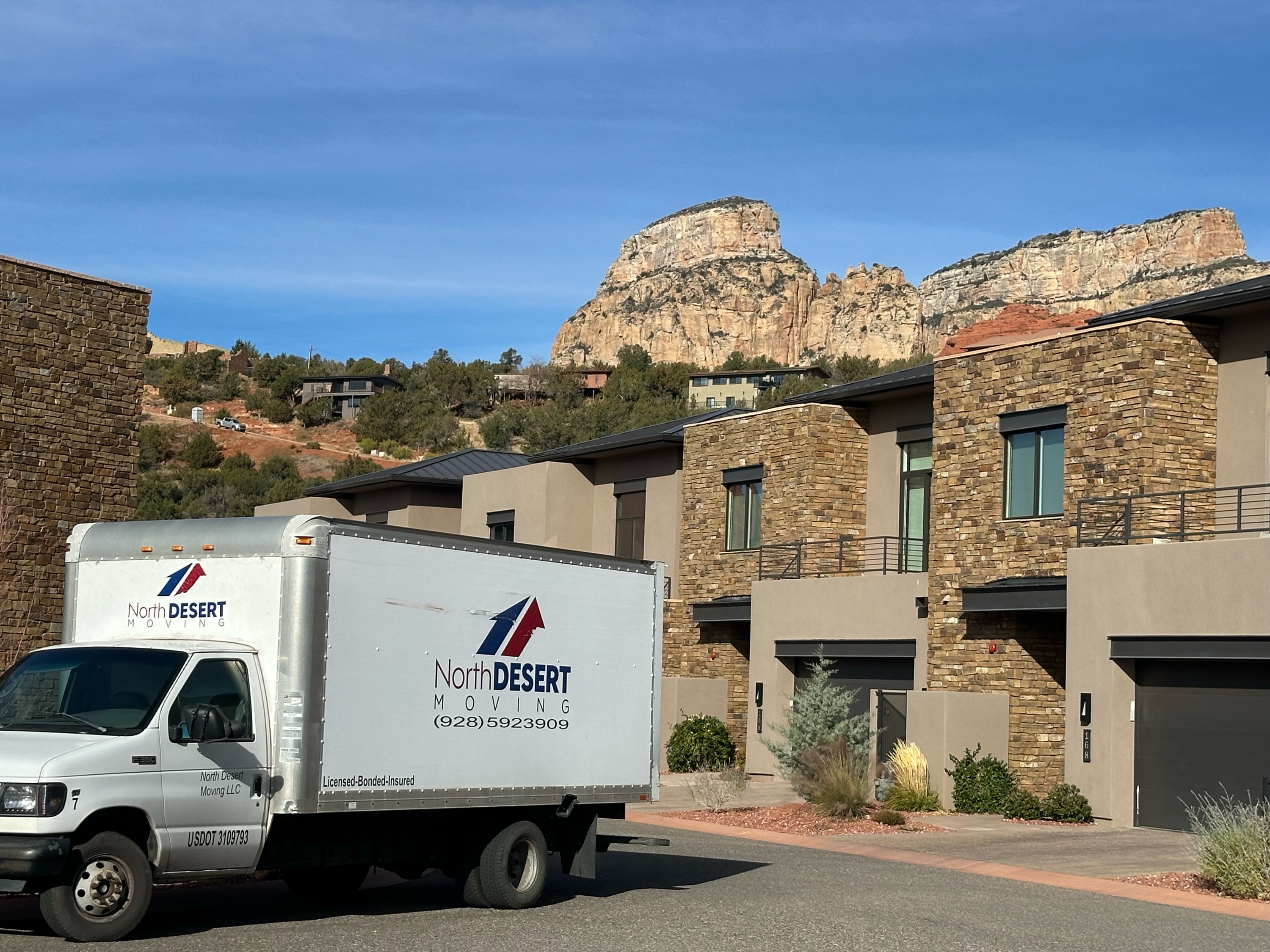 North Desert Moving, LLC Logo