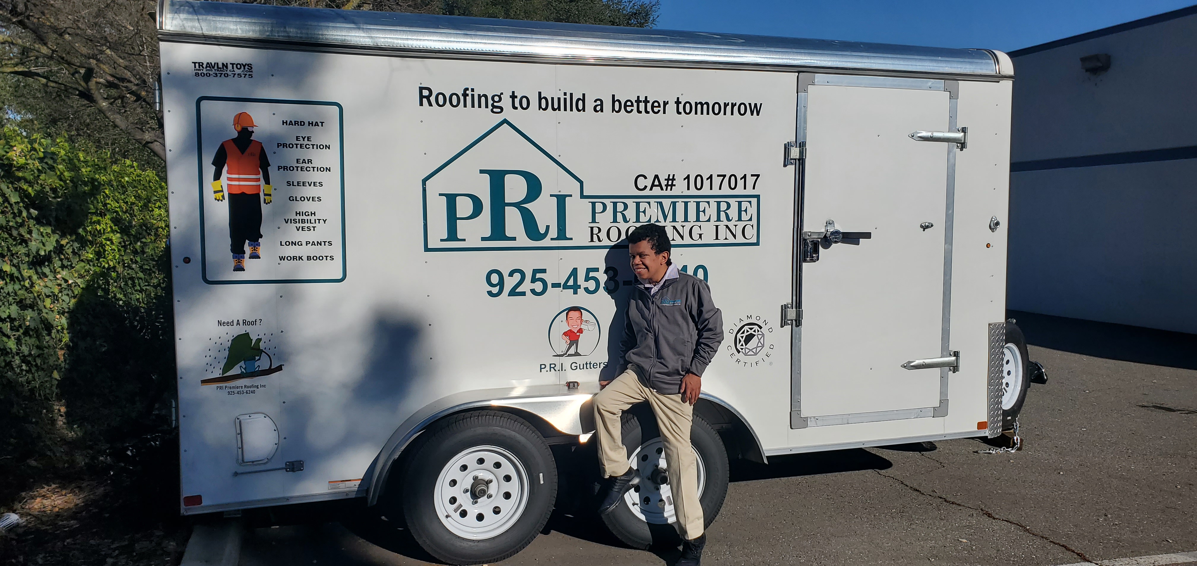 P.R.I - Premiere Roofing, Inc. Logo