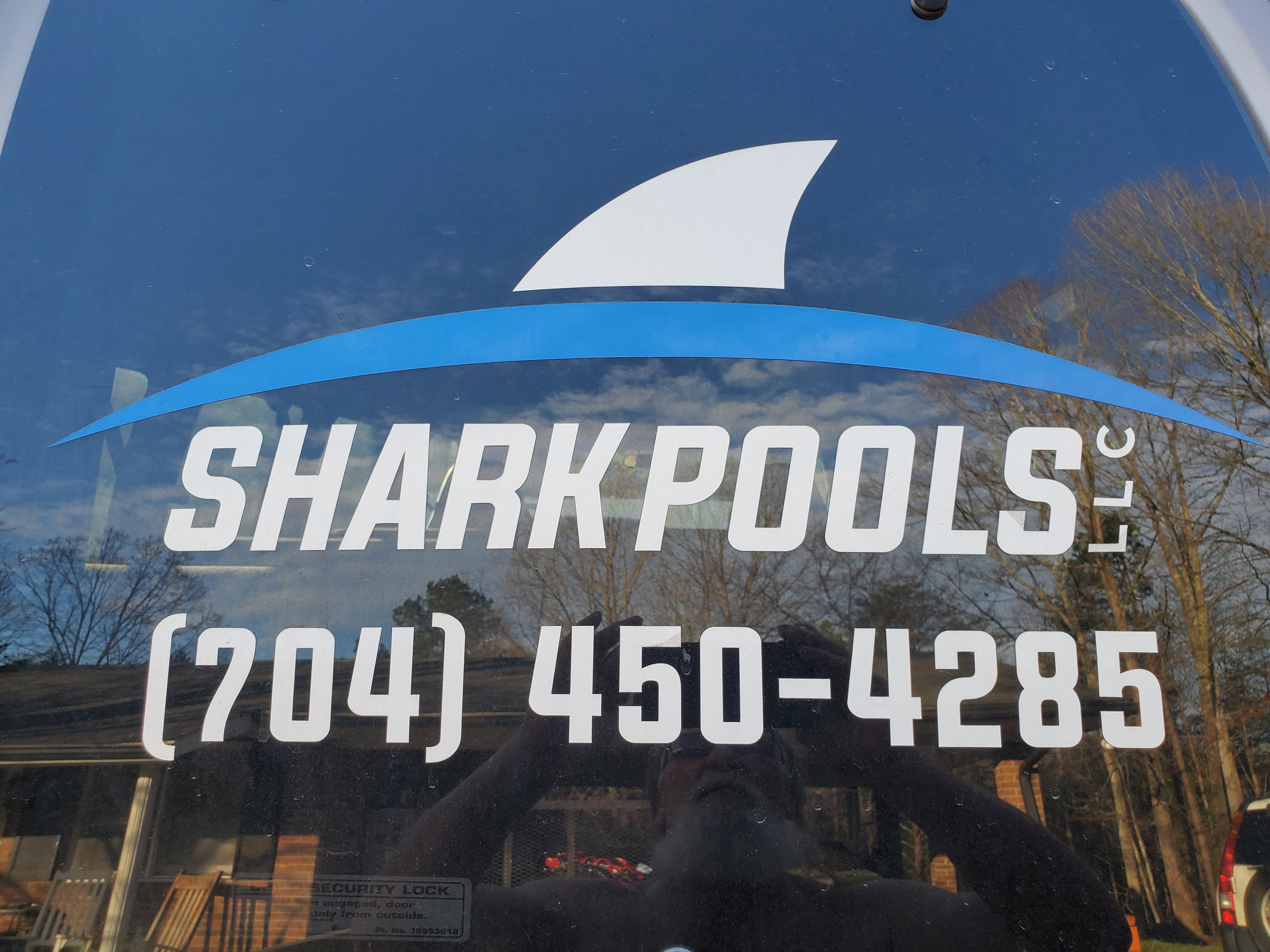Shark Pools Logo