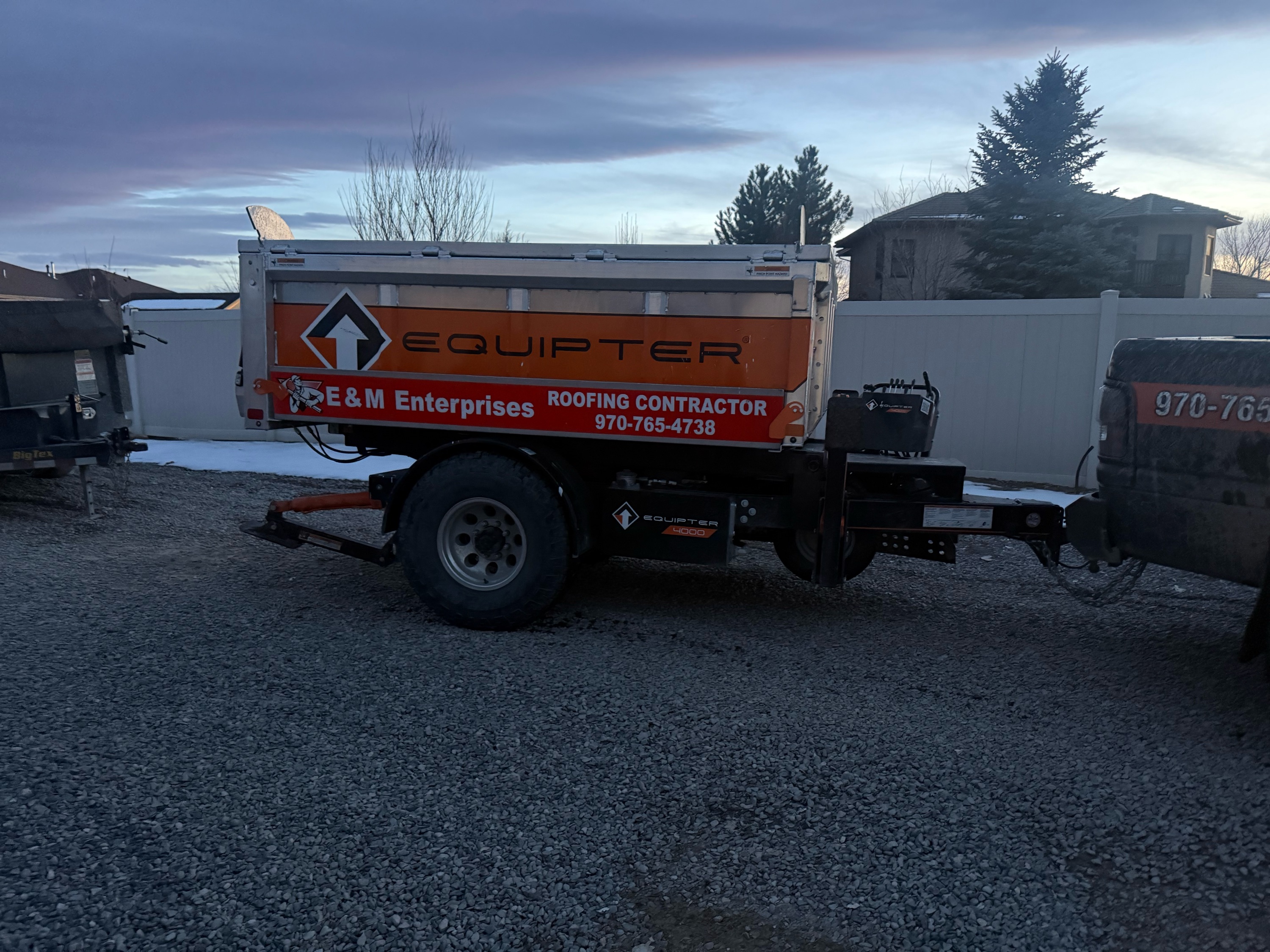 E&M Enterprises, LLC Logo